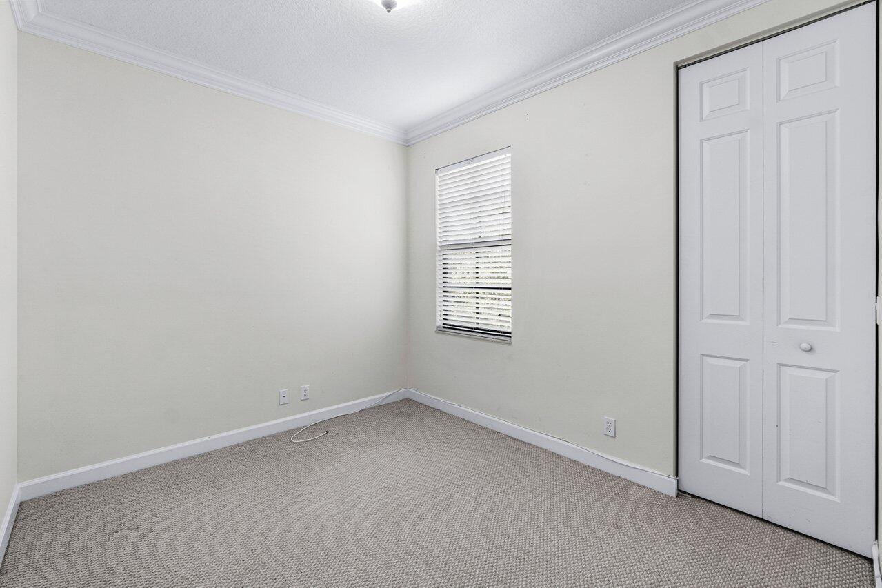 5036 S Chrystie Circle