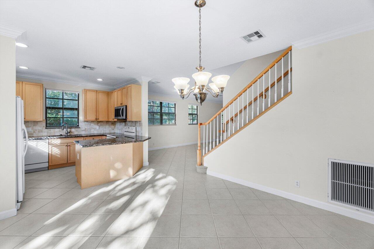 5036 S Chrystie Circle