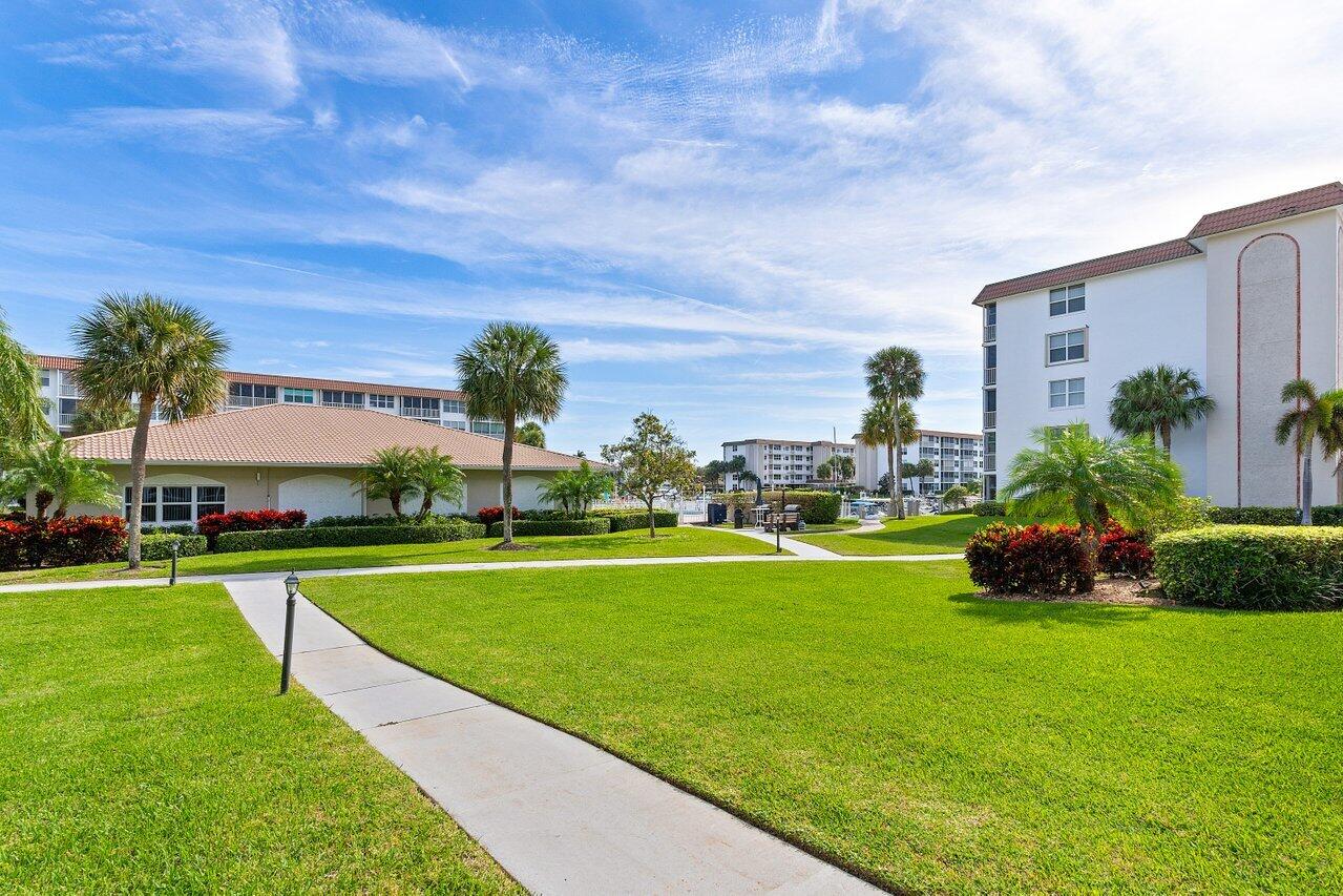 2525 Florida Boulevard 130