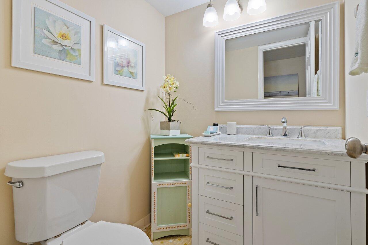 2525 Florida Boulevard 130