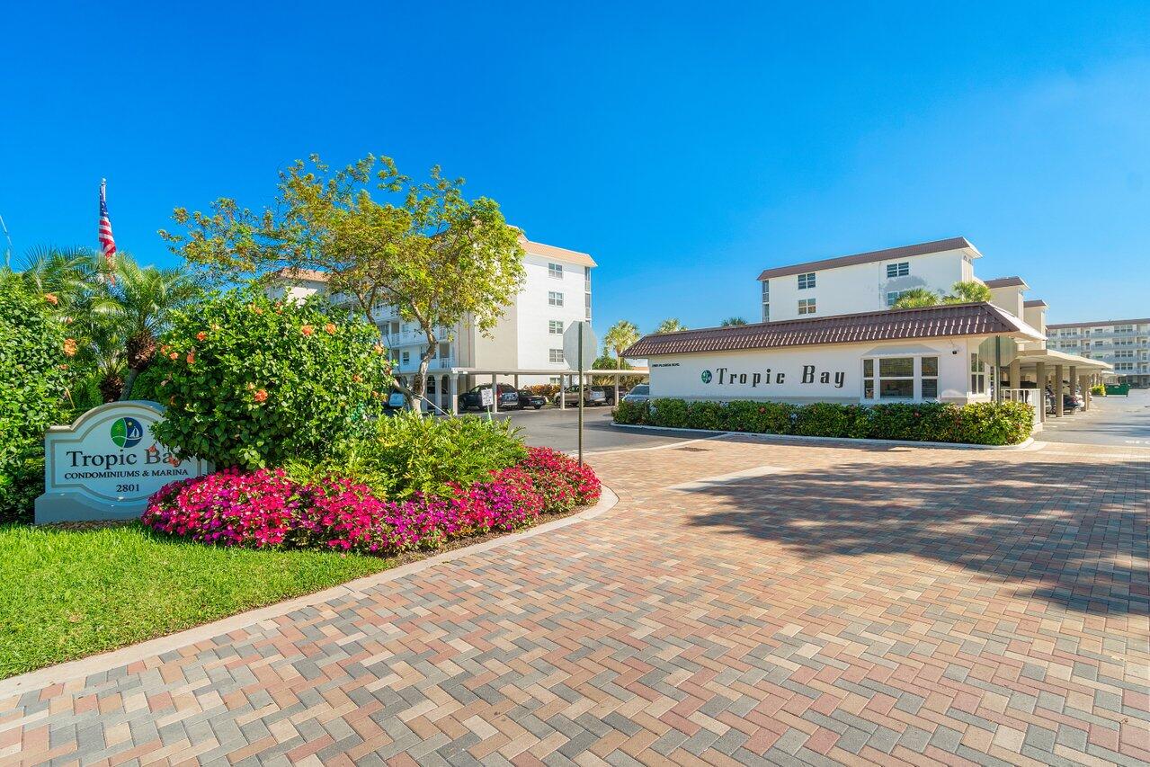 2525 Florida Boulevard 130