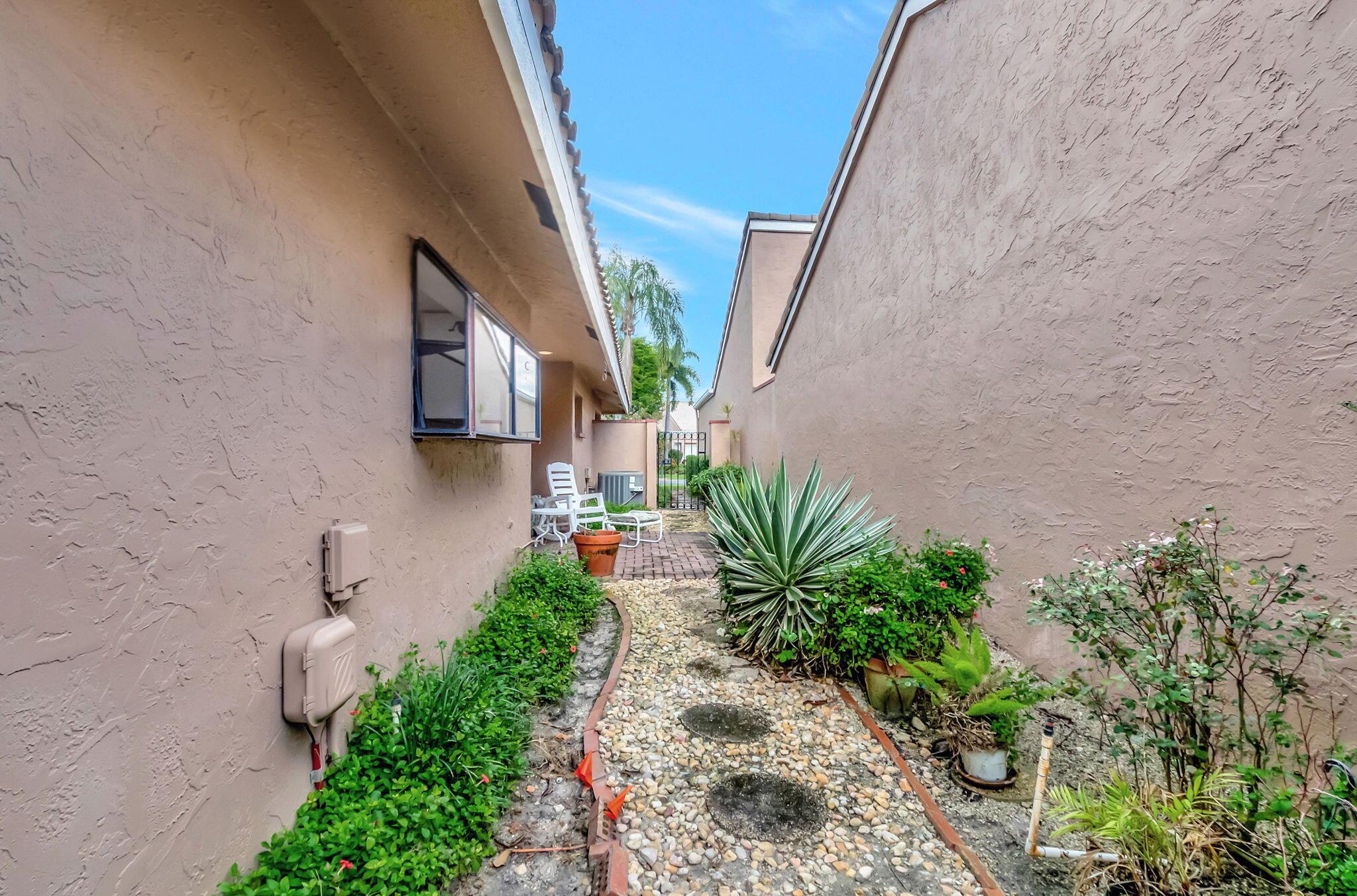 11127 Applegate Circle