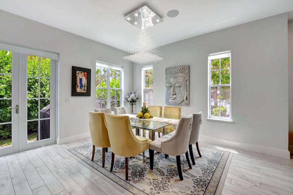 914 St George Boulevard