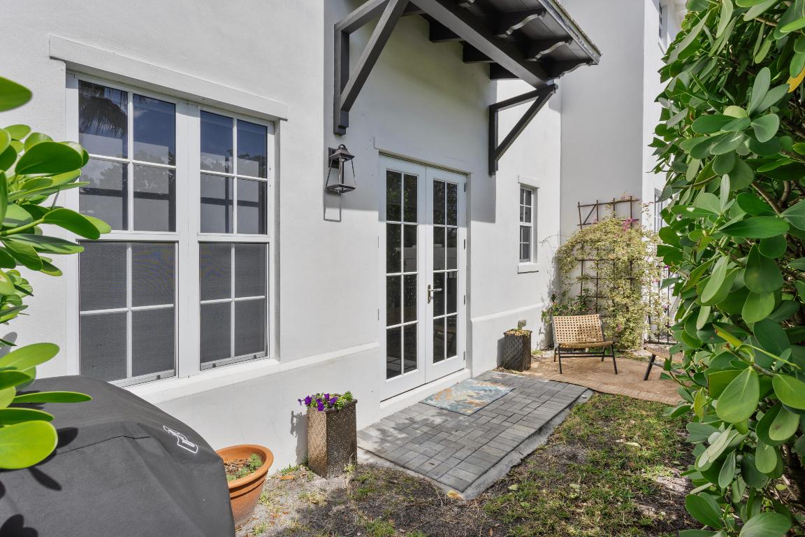 914 St George Boulevard