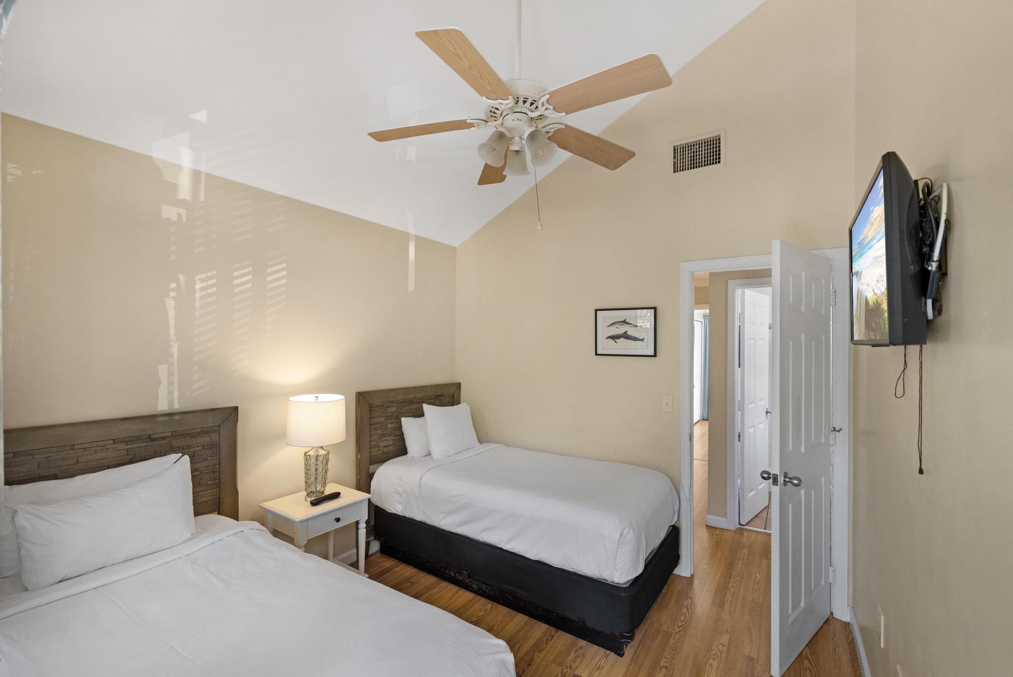 7067 Harbor Village Drive