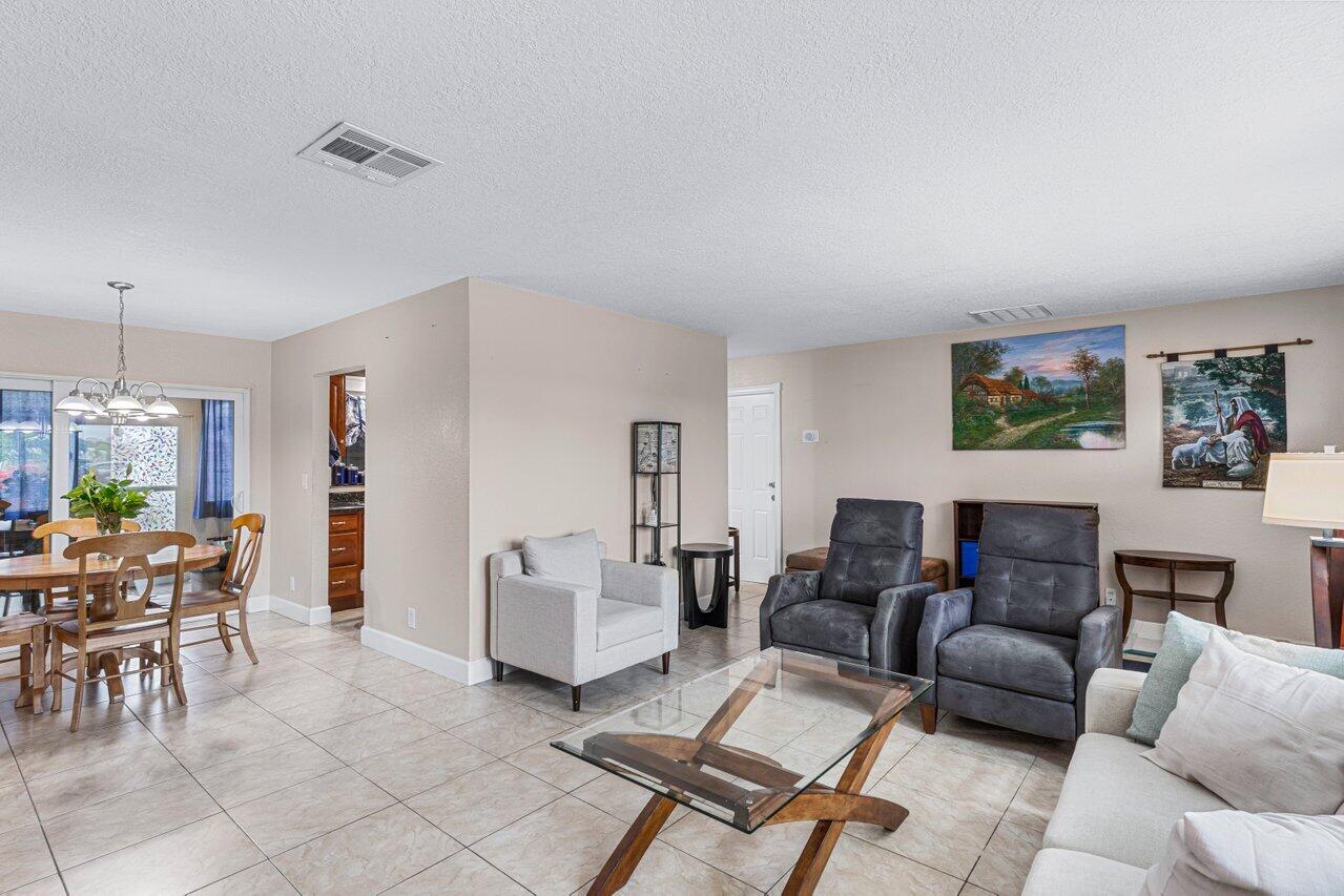 1317 SW 17th Street