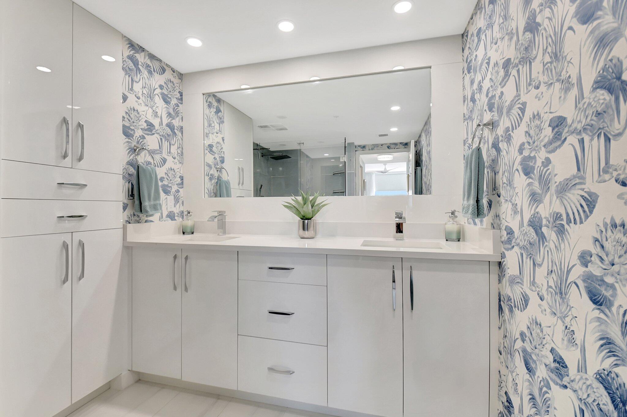 625 Casa Loma Boulevard 702