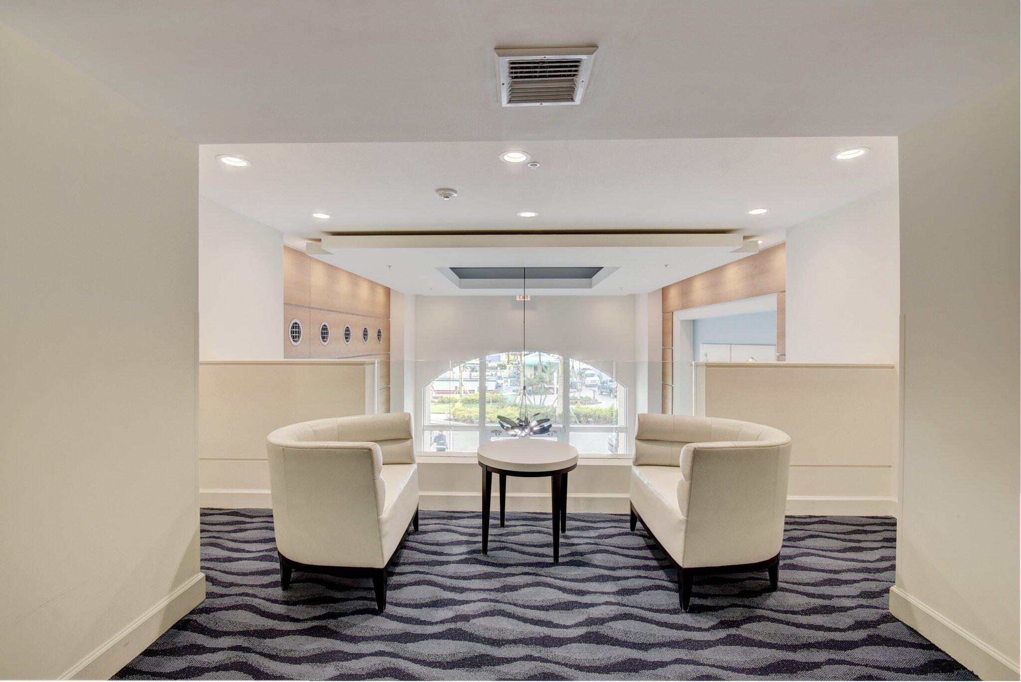 625 Casa Loma Boulevard 702