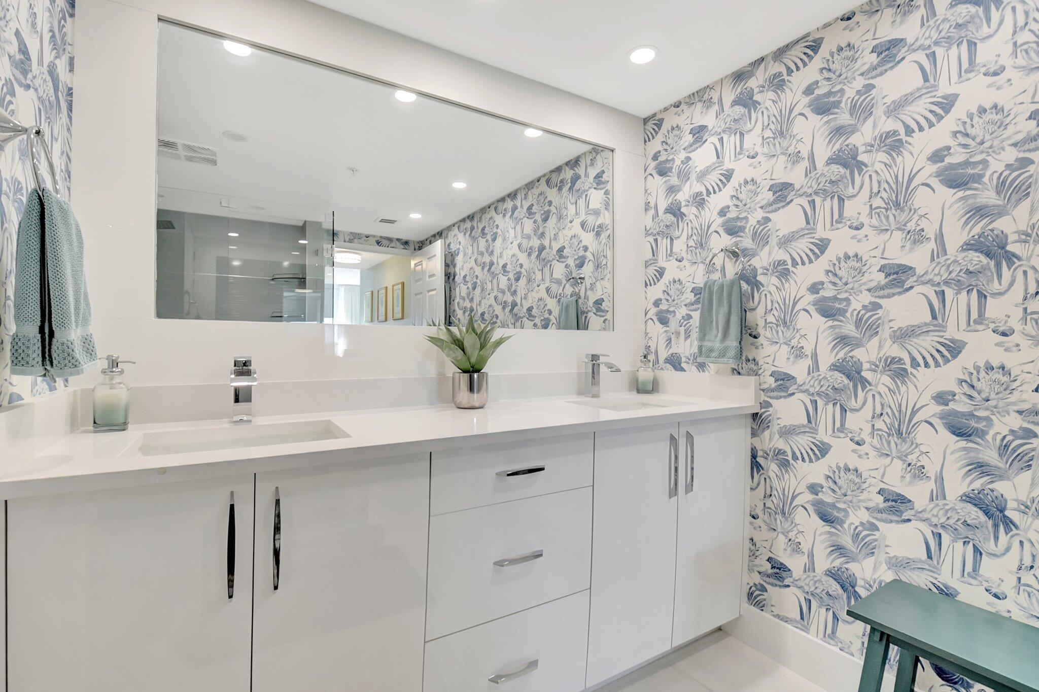 625 Casa Loma Boulevard 702