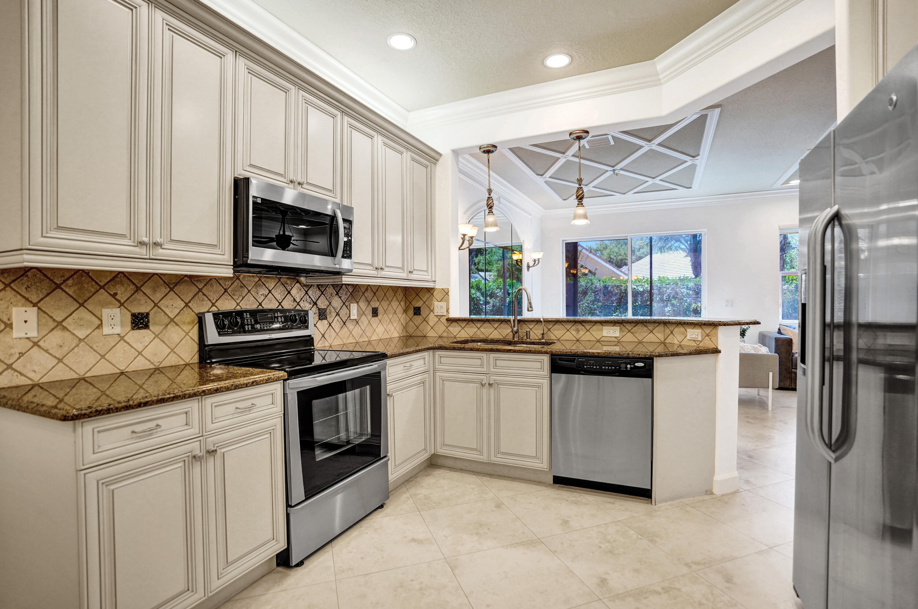 4734 S Prive Circle