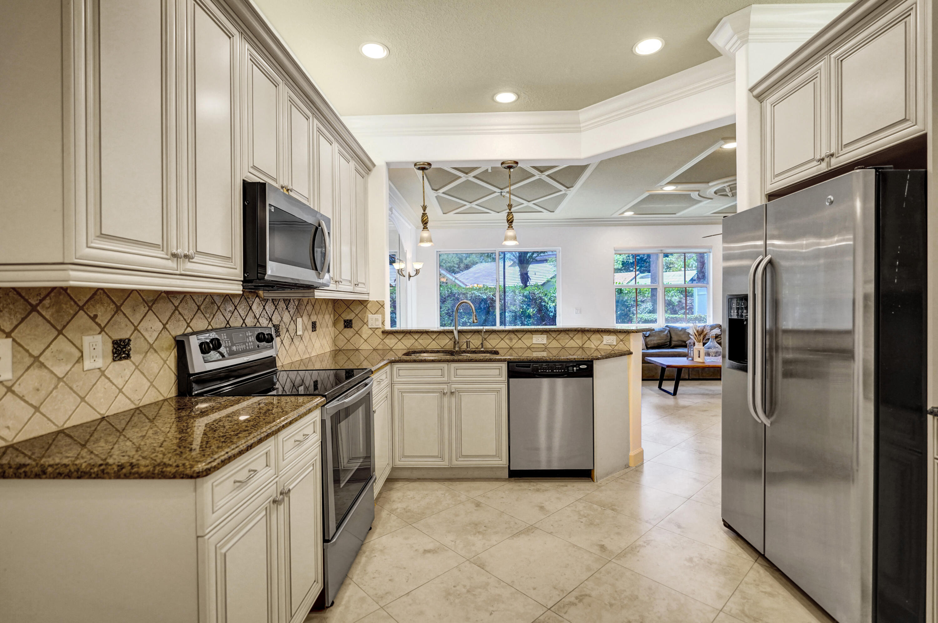4734 S Prive Circle
