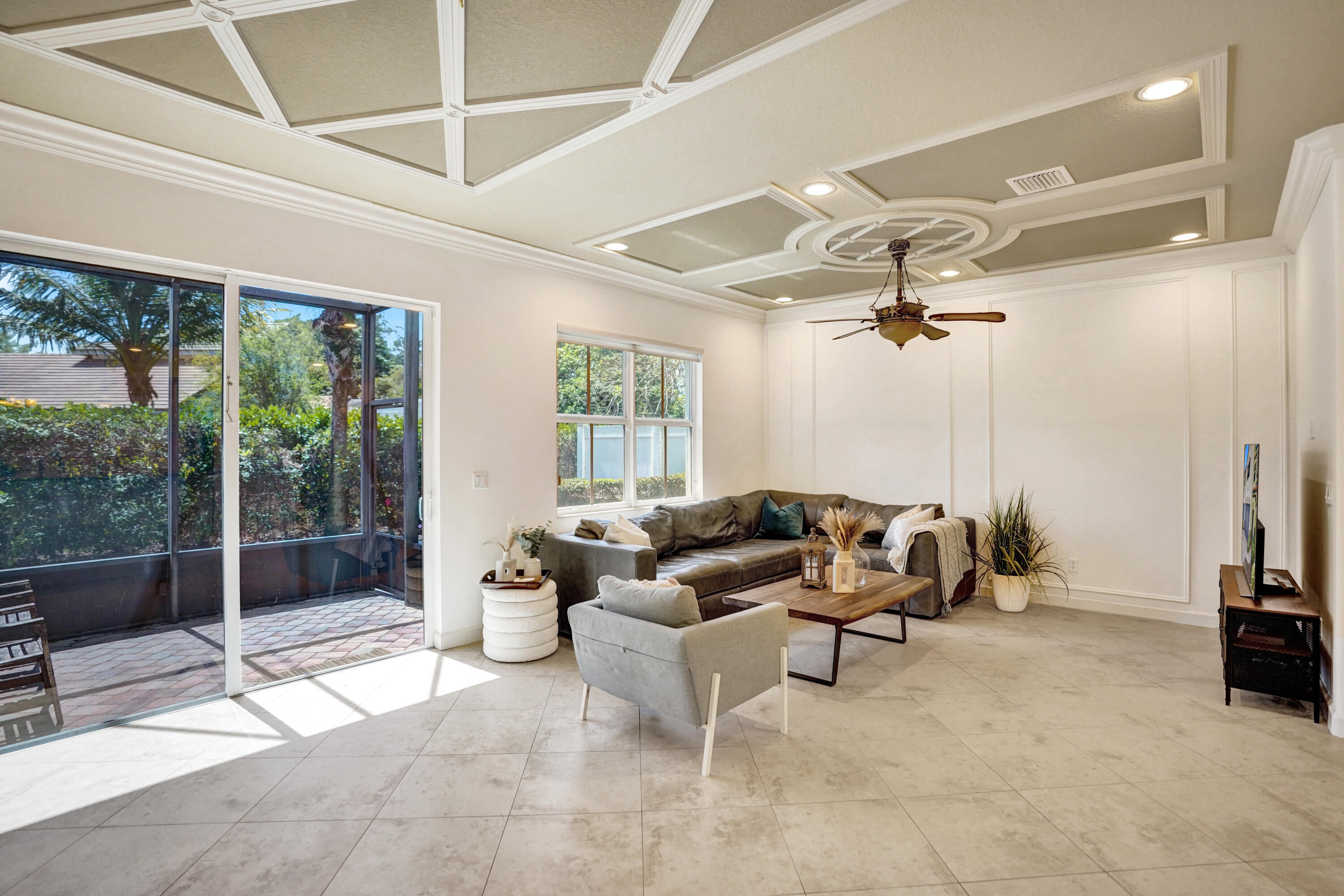 4734 S Prive Circle