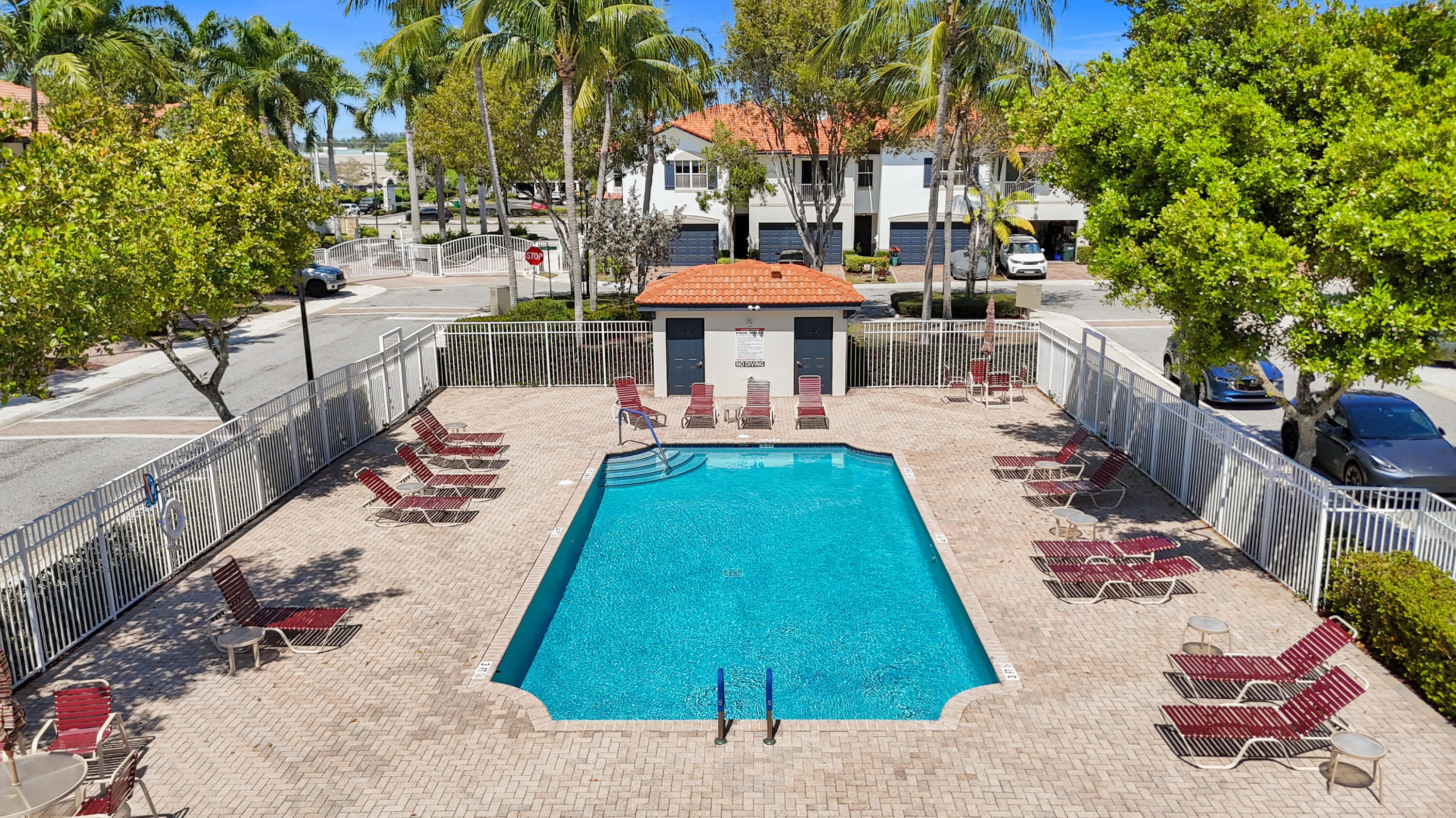 4734 S Prive Circle