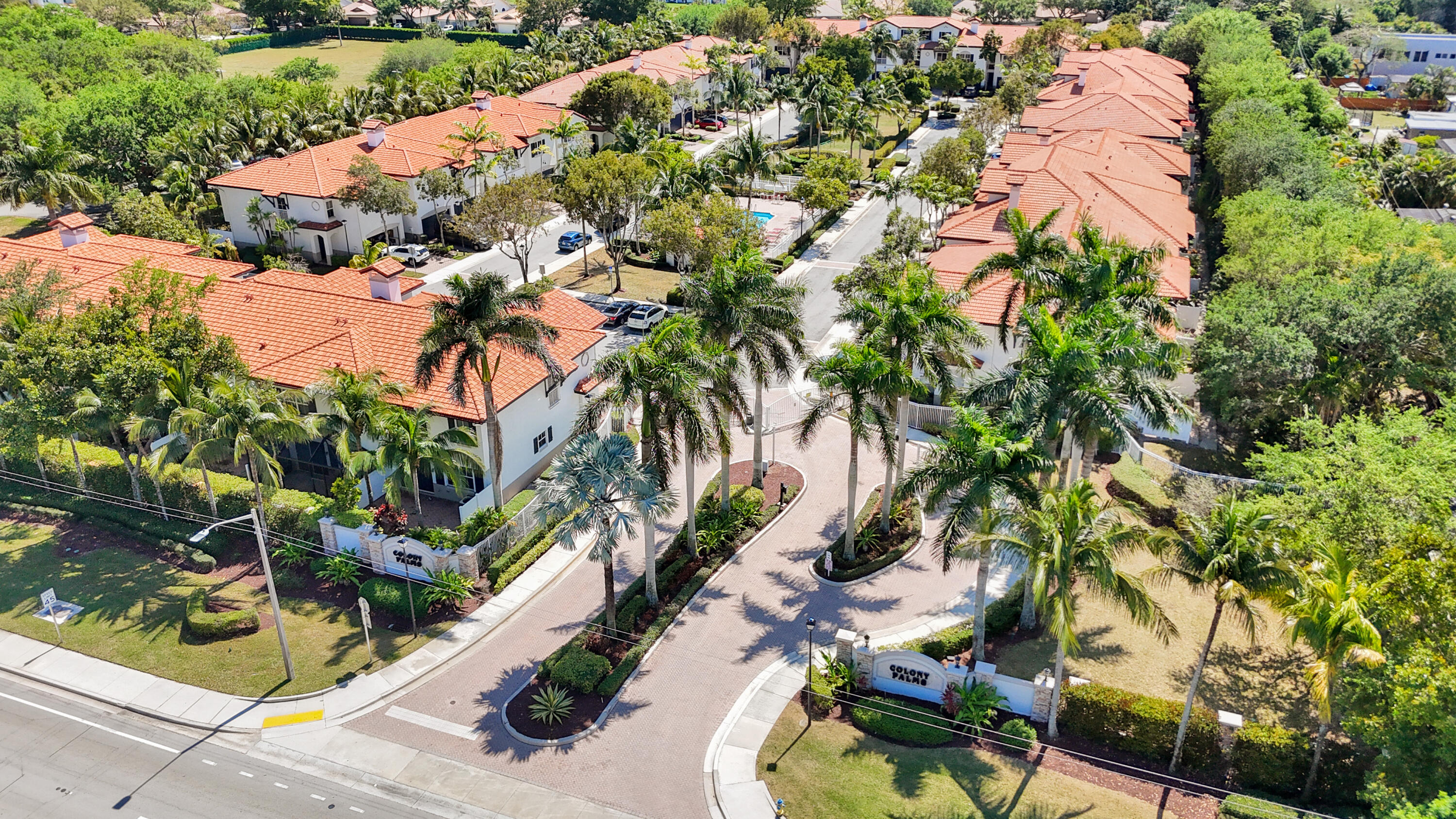4734 S Prive Circle