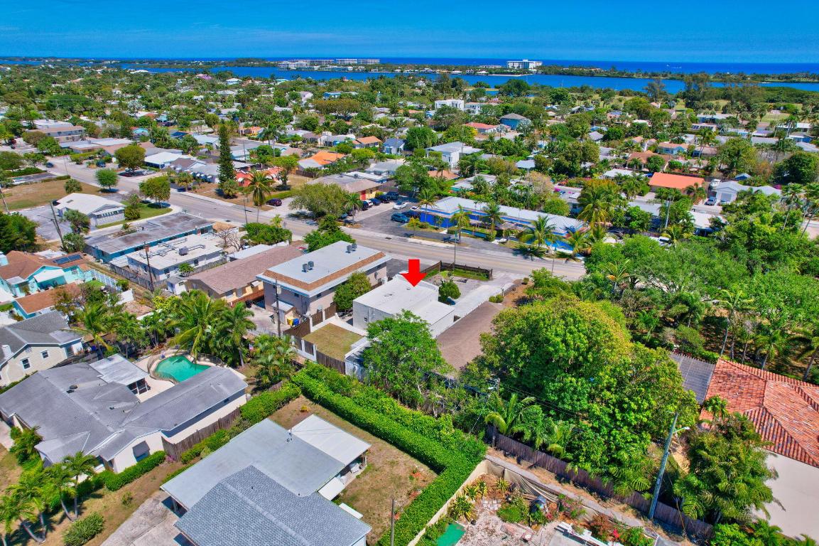 1313 N Federal Highway