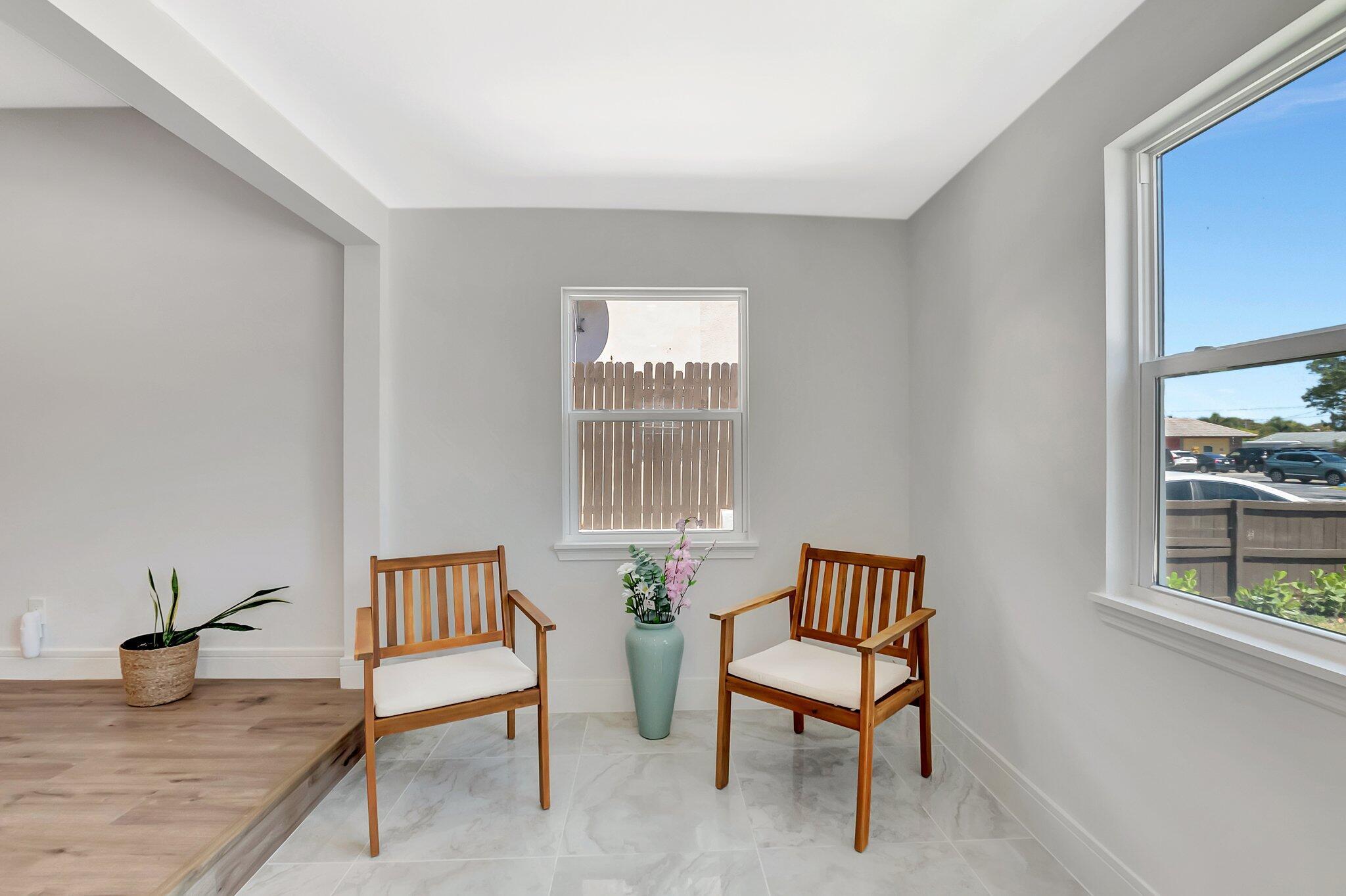 1313 N Federal Highway