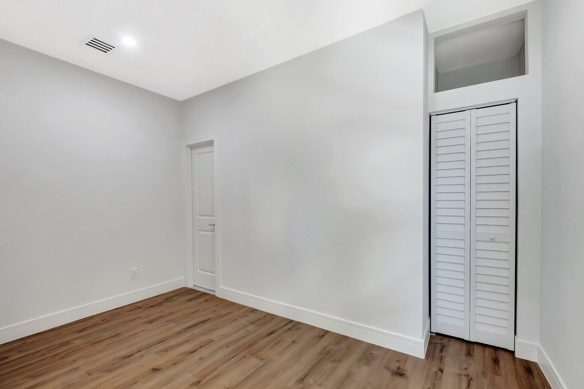 1313 N Federal Highway