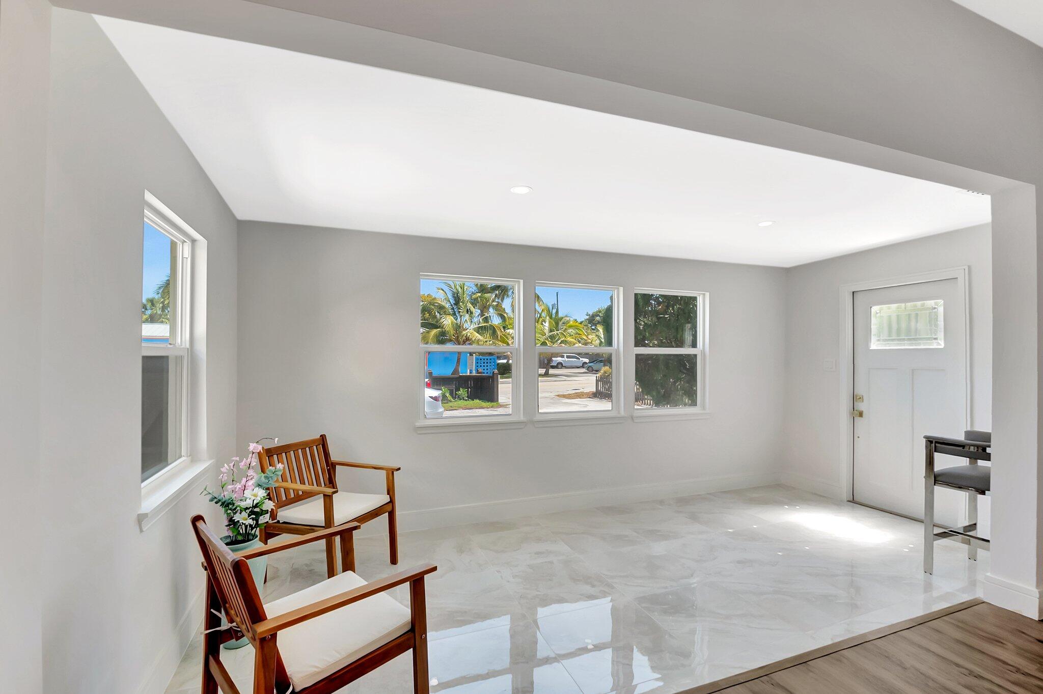 1313 N Federal Highway