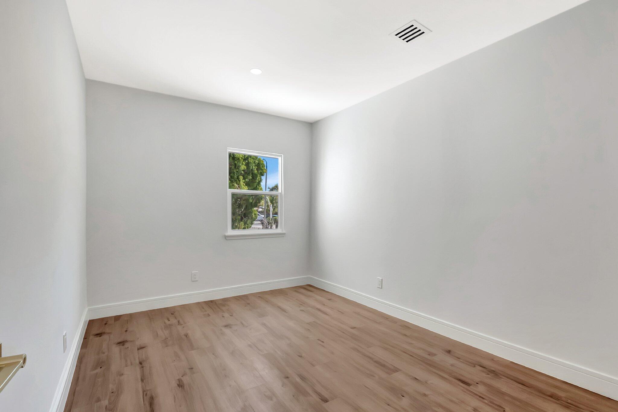 1313 N Federal Highway