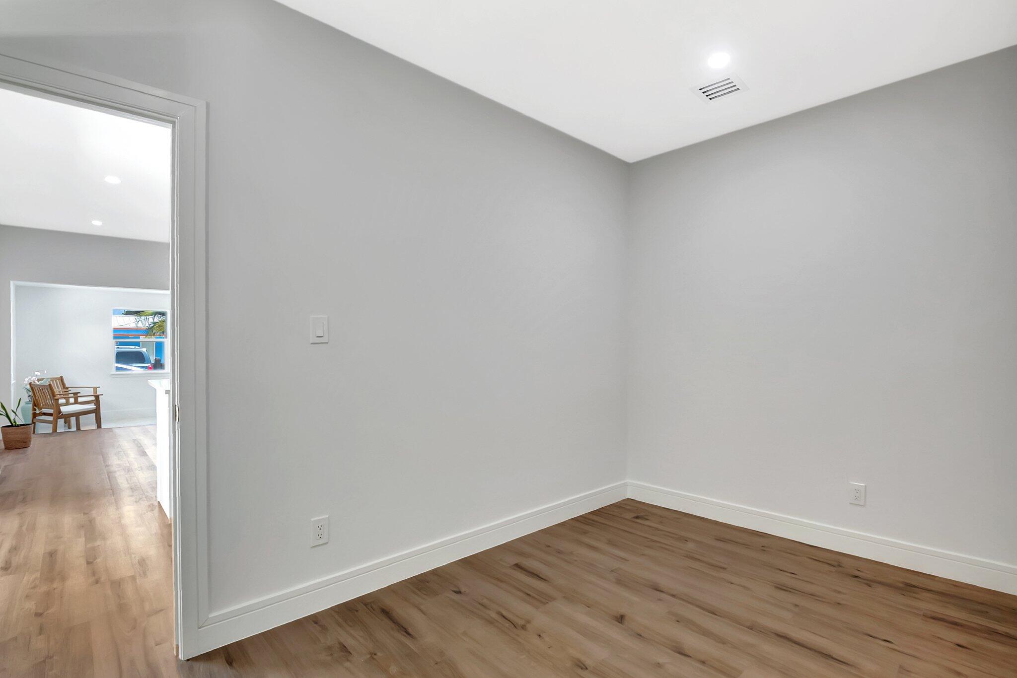 1313 N Federal Highway