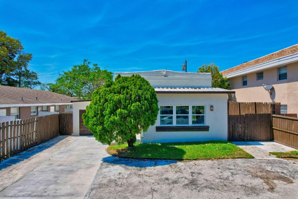 1313 N Federal Highway