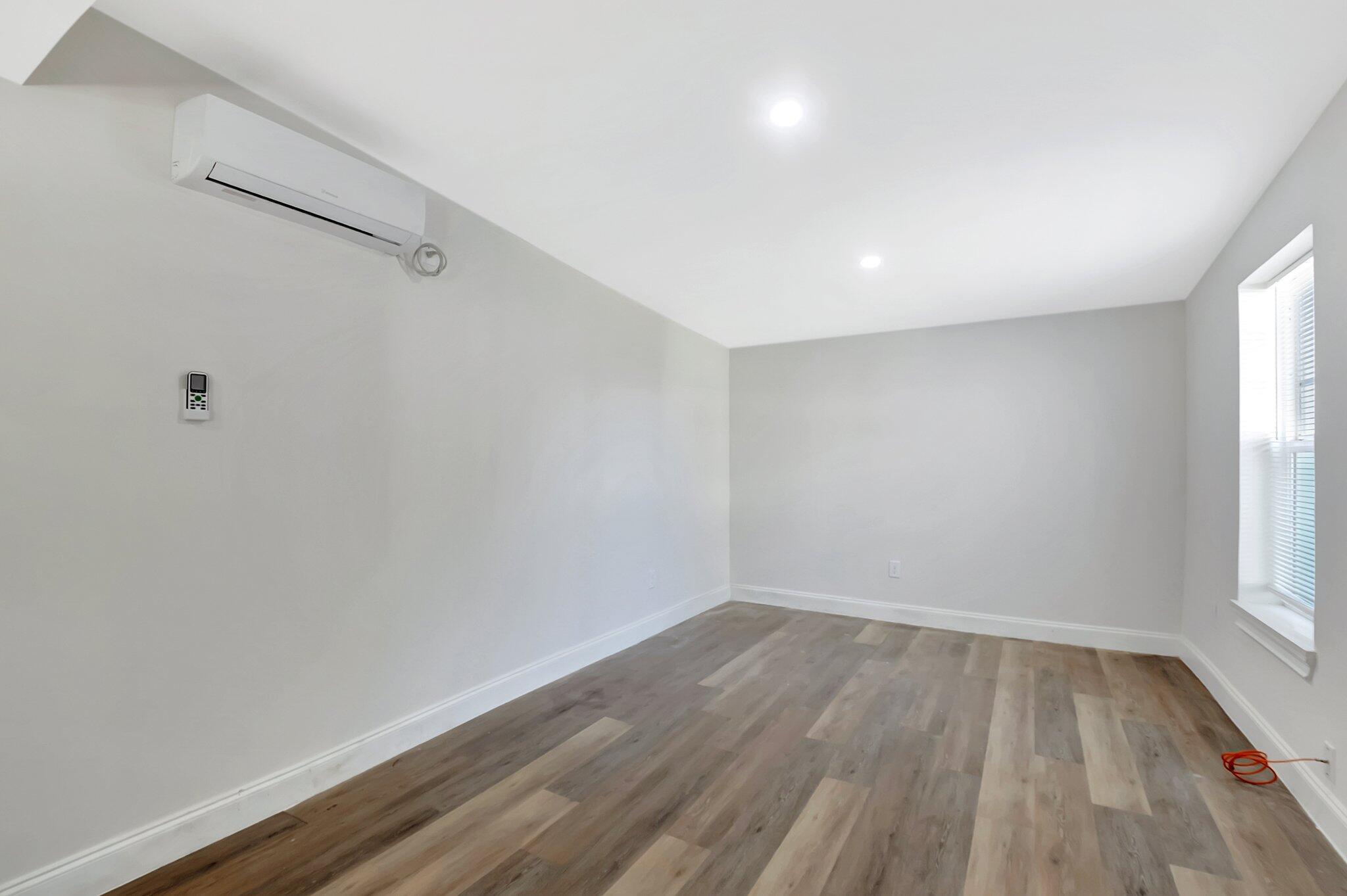 1313 N Federal Highway