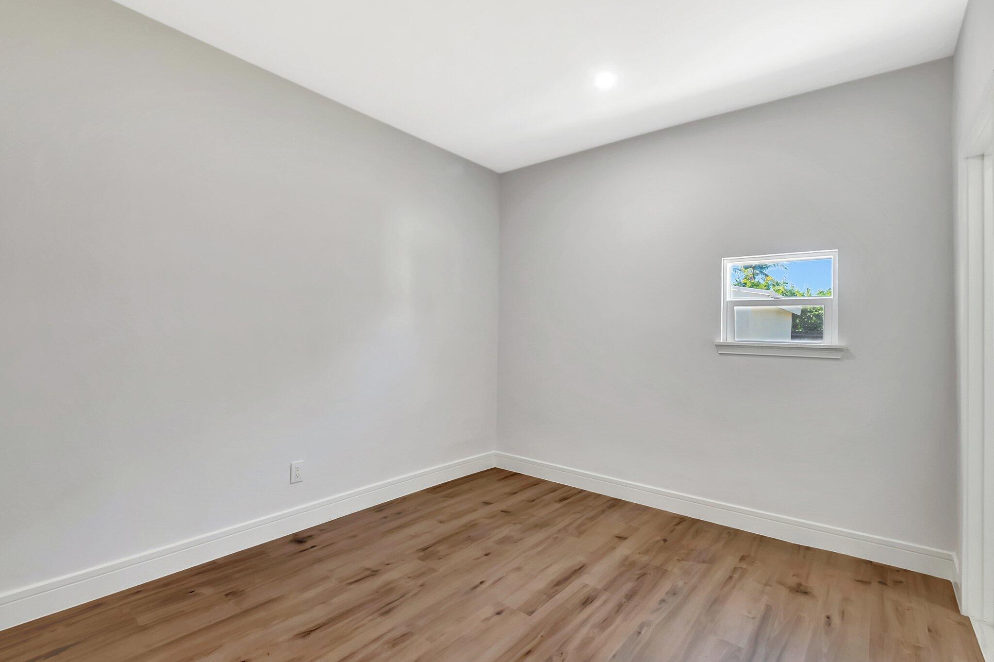 1313 N Federal Highway