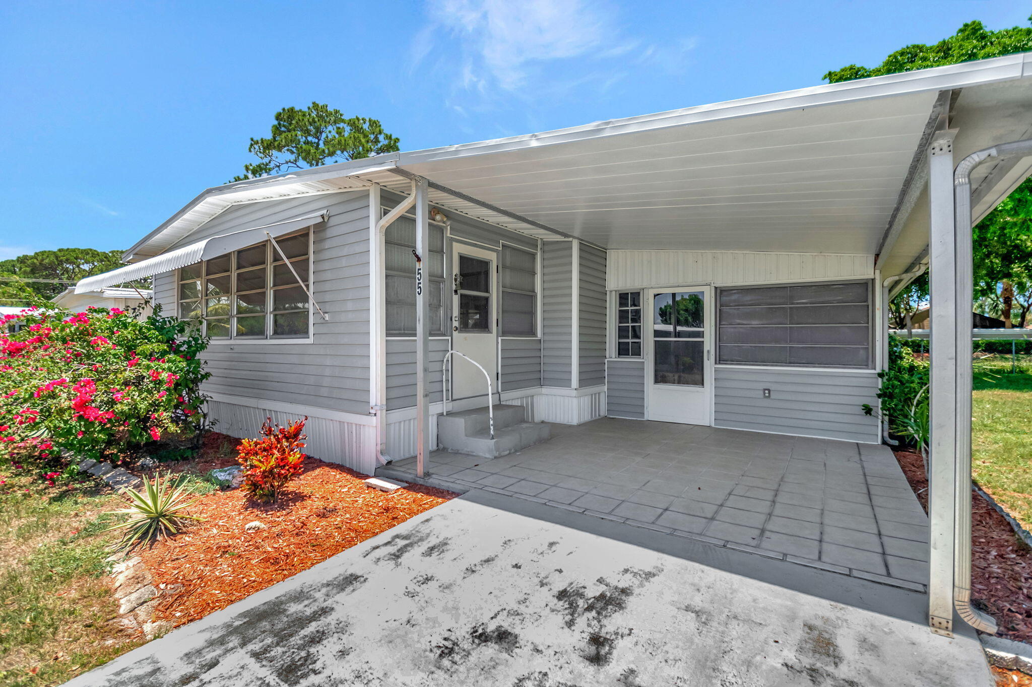 12375 S Military Trail S 55