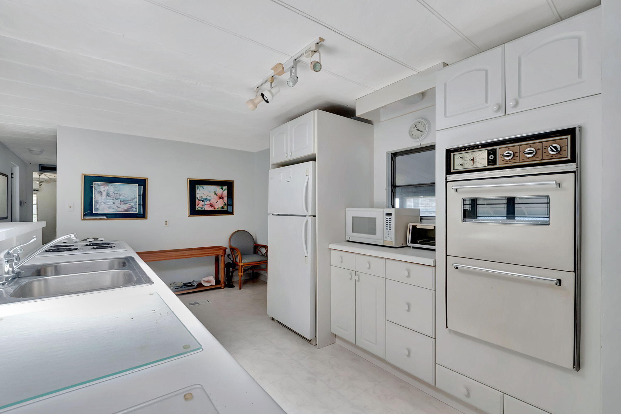 12375 S Military Trail S 55