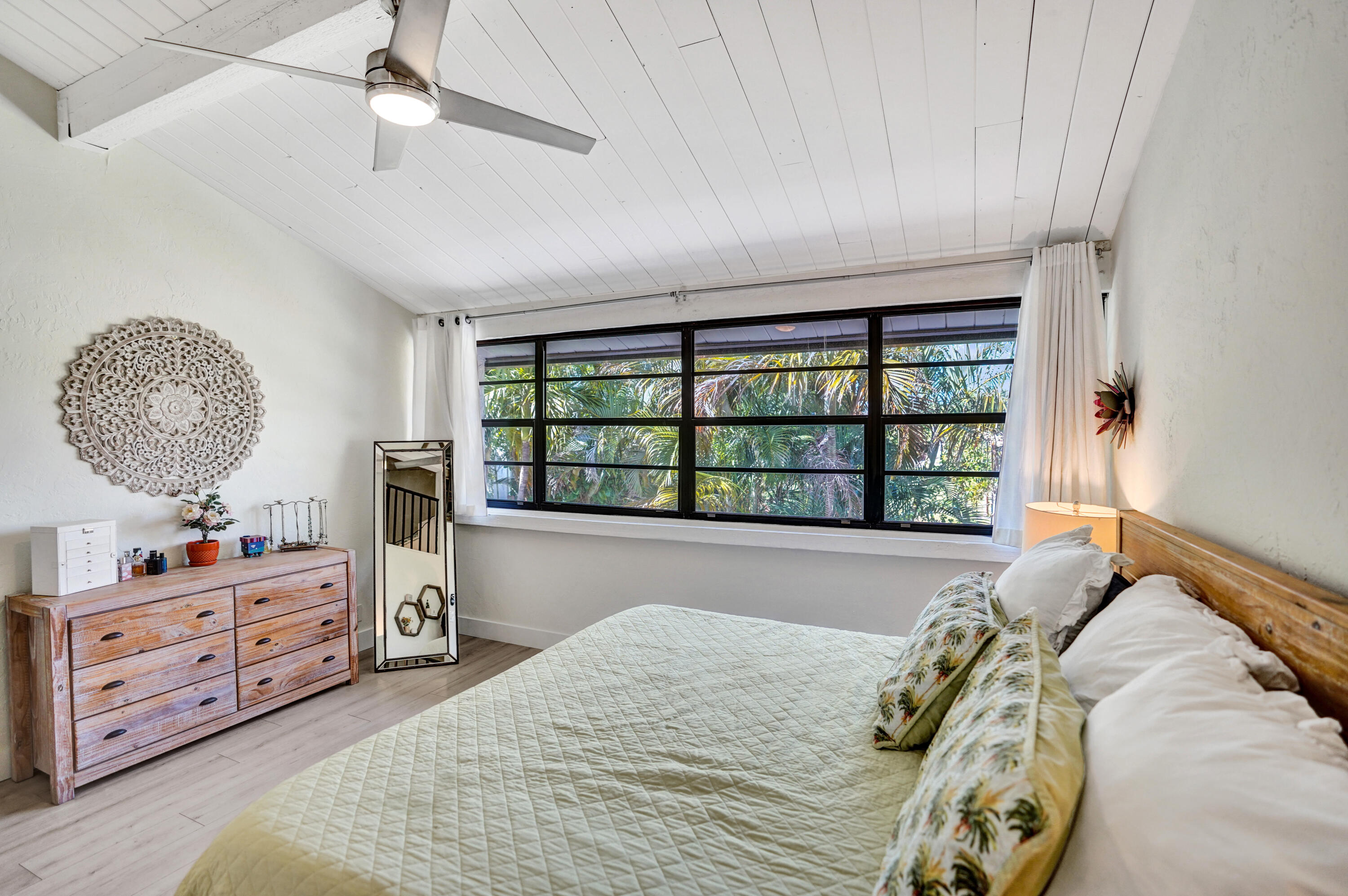 4631 NW 2nd Avenue 704