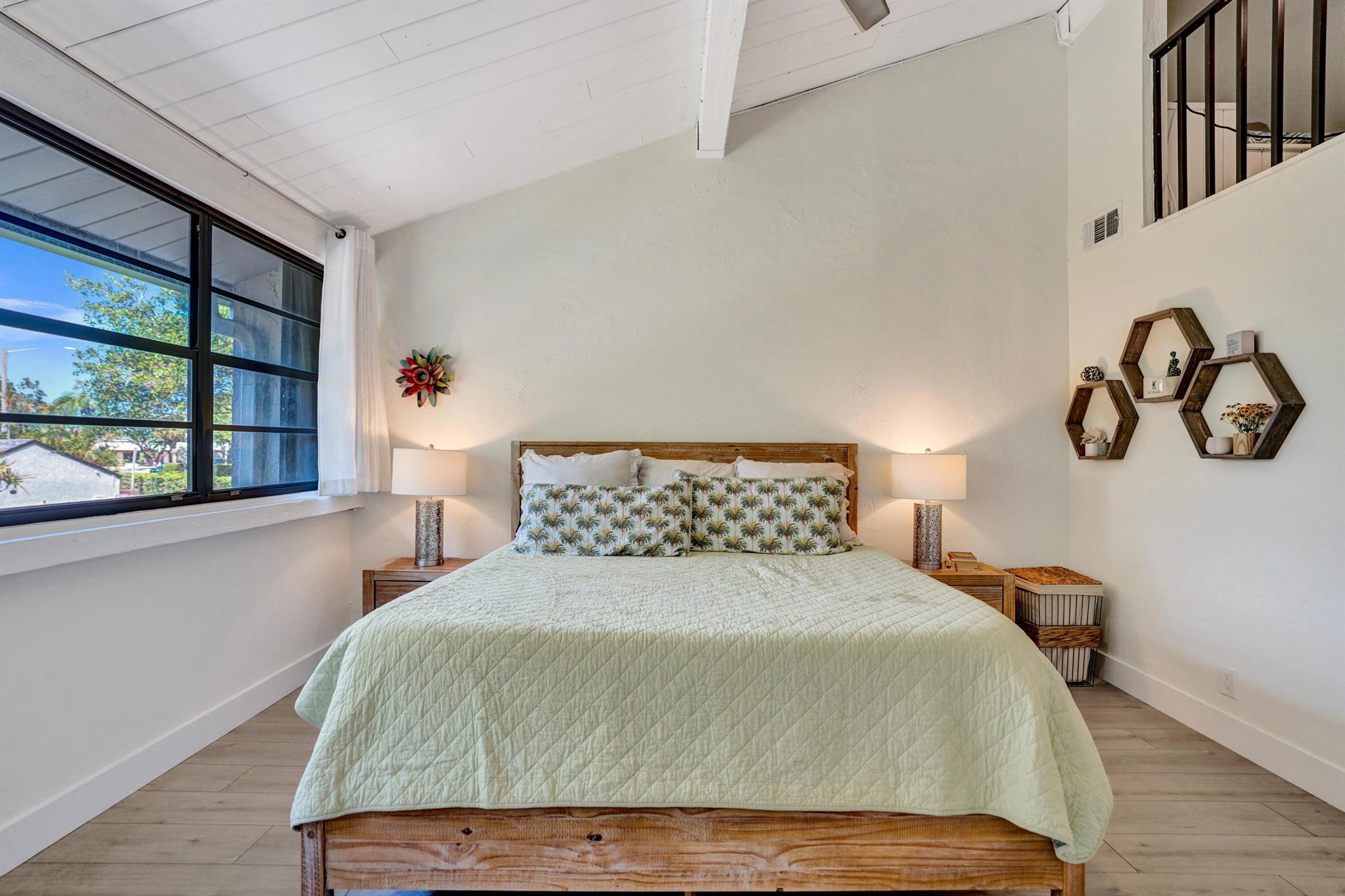 4631 NW 2nd Avenue 704