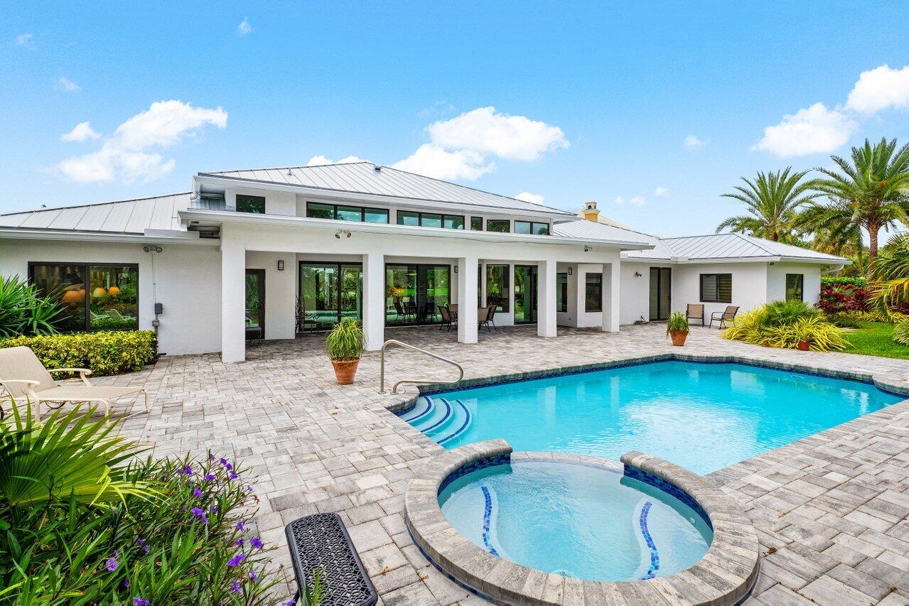 4837 Tallowwood Lane