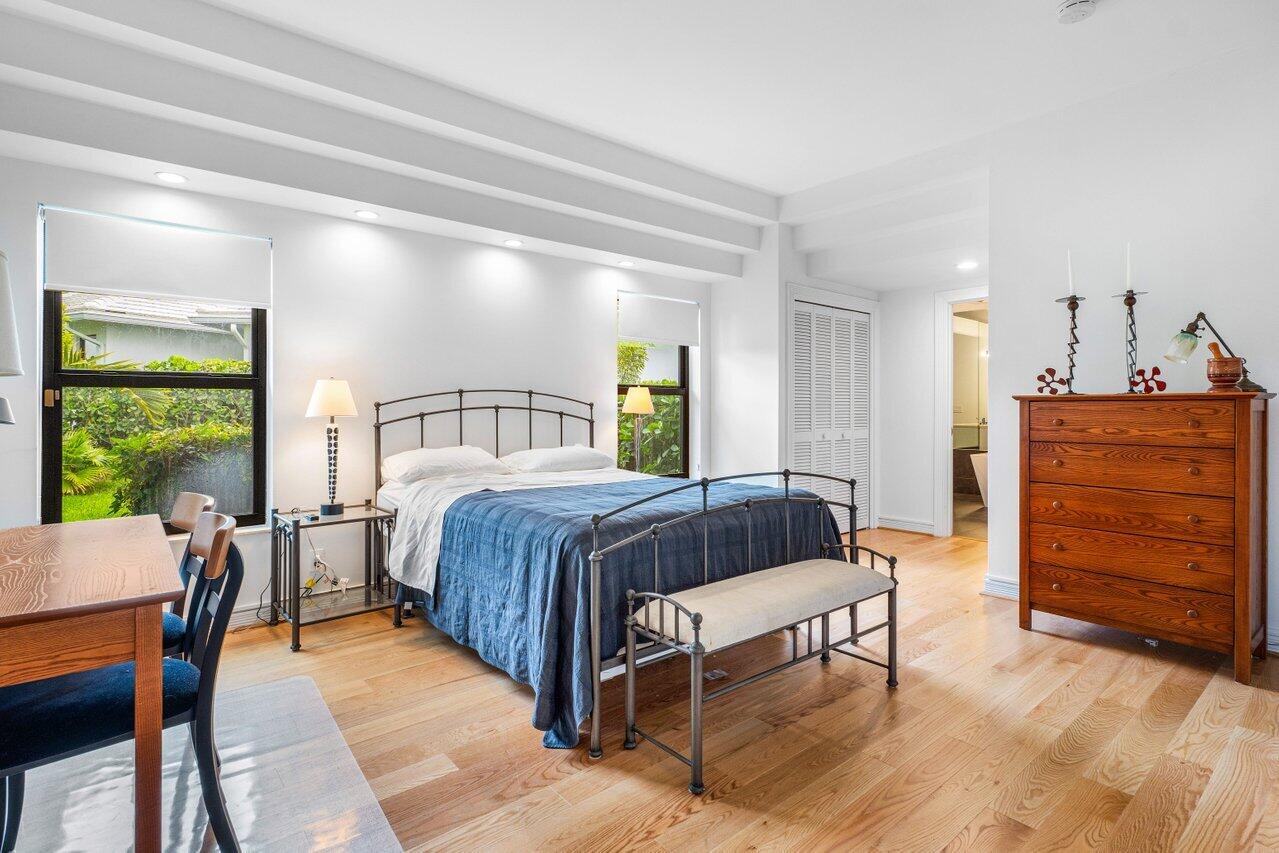 4837 Tallowwood Lane