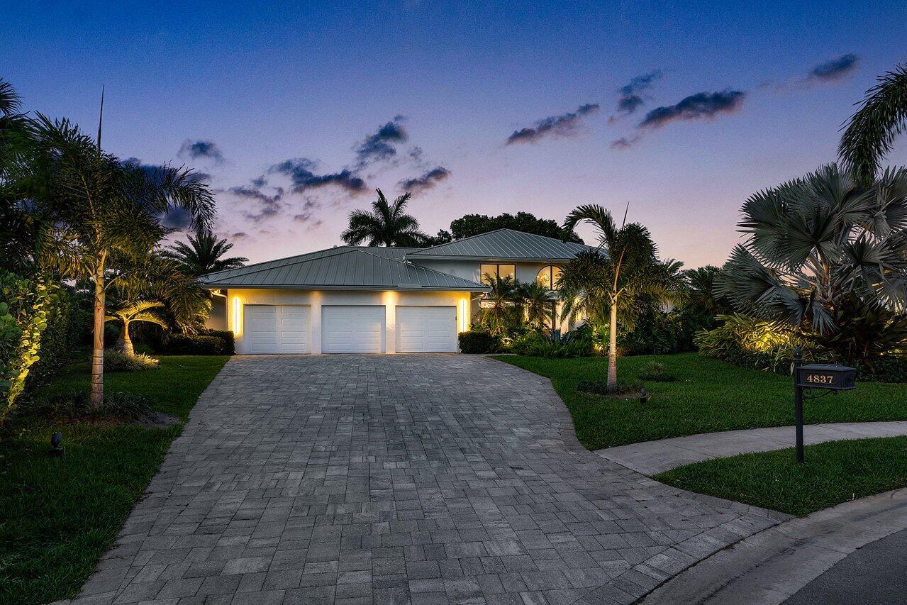 4837 Tallowwood Lane