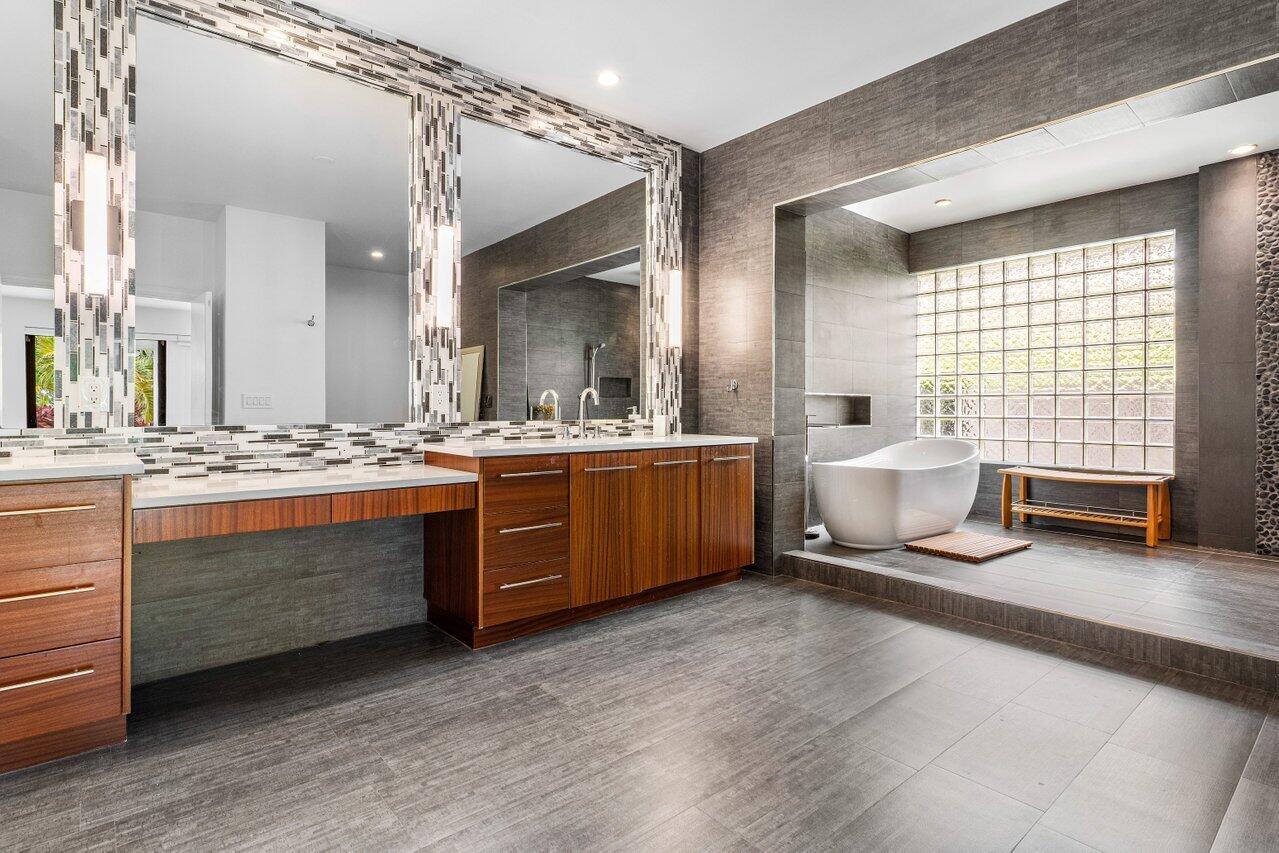 4837 Tallowwood Lane