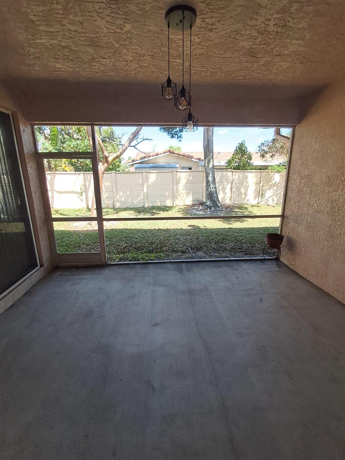 223 E Coral Trace Circle