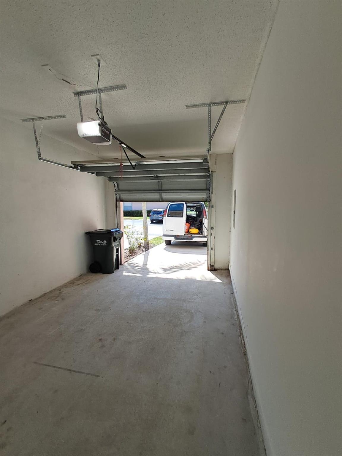 223 E Coral Trace Circle