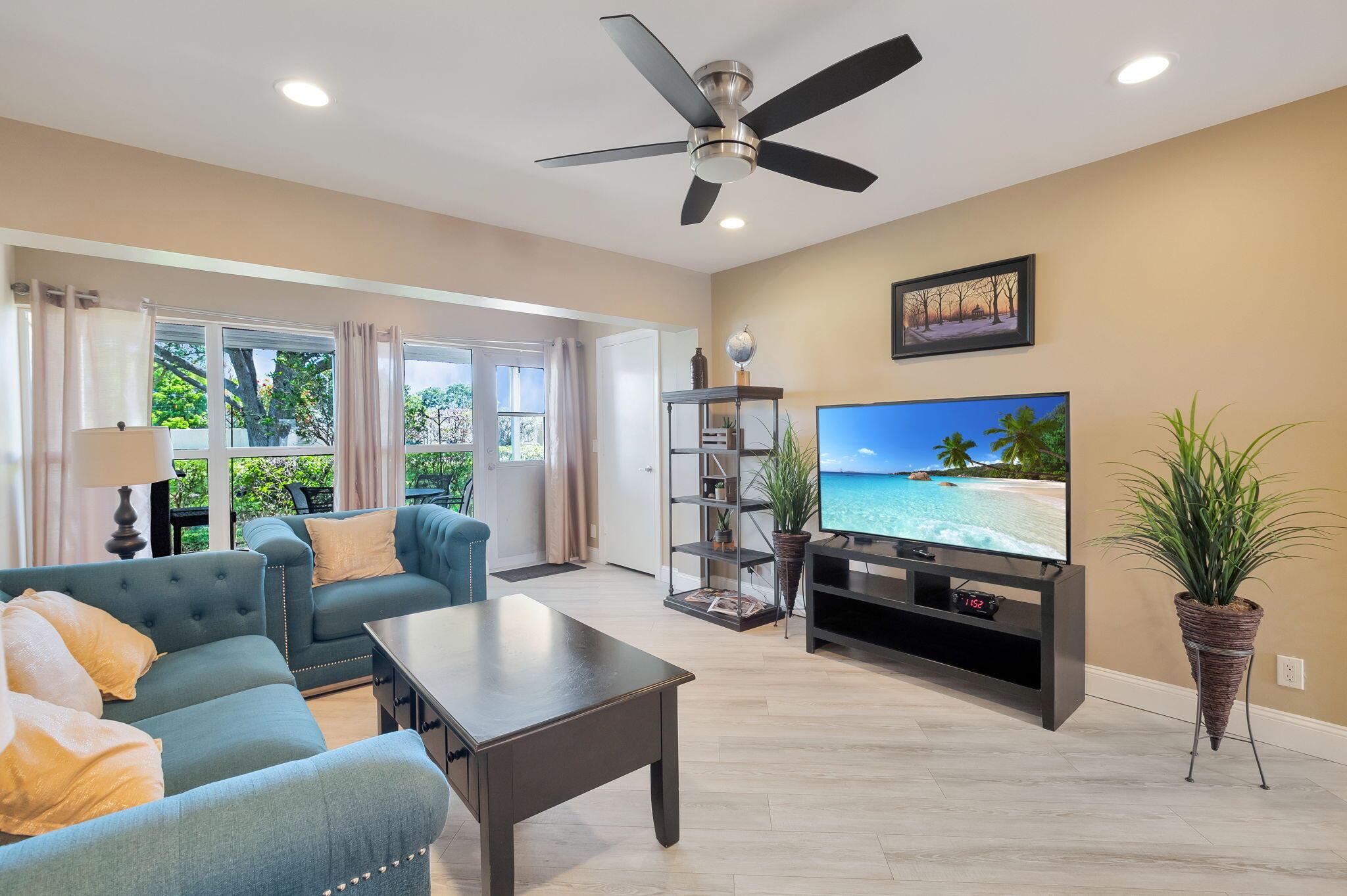 1631 NW 18th Avenue 102