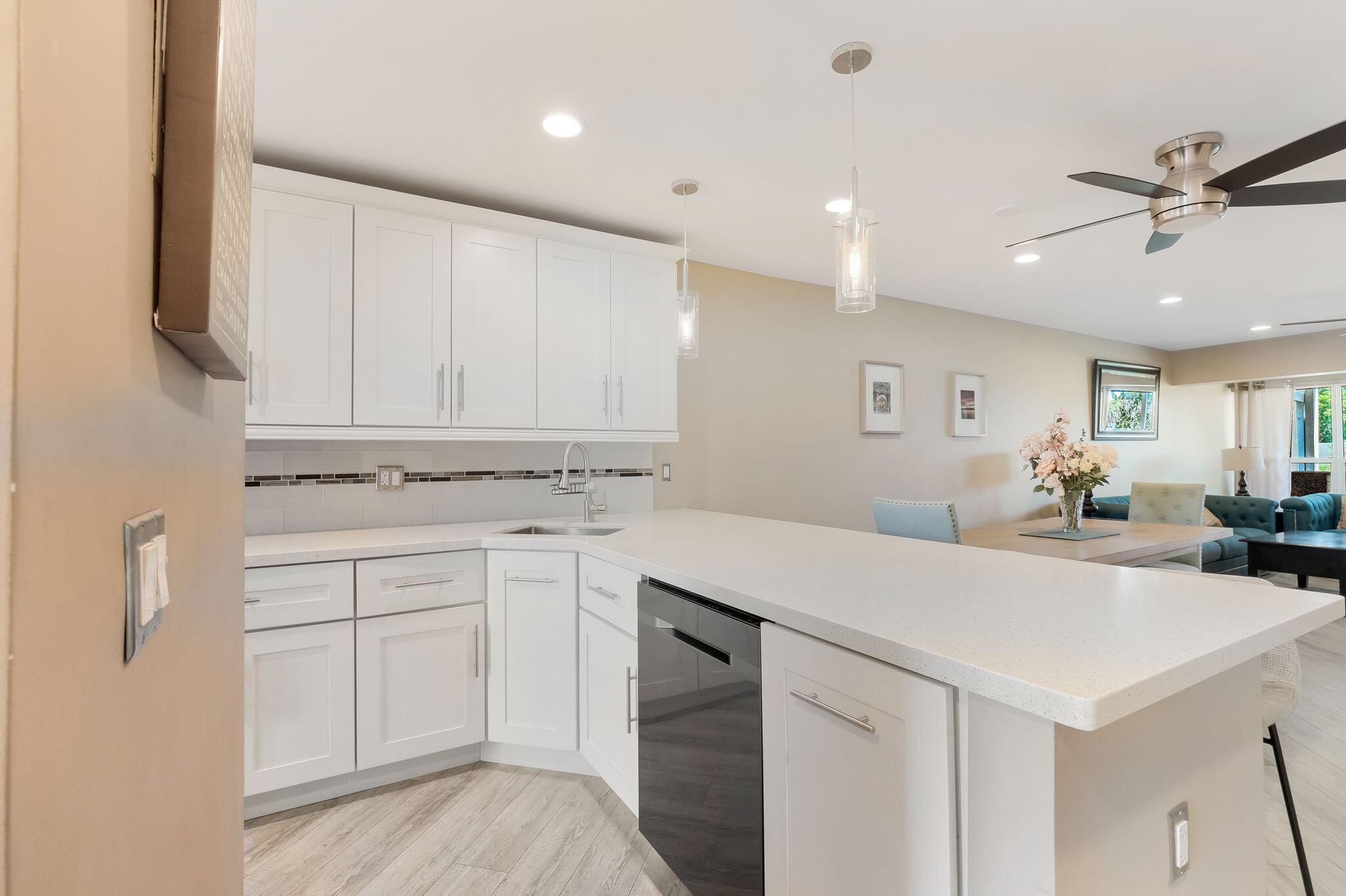 1631 NW 18th Avenue 102