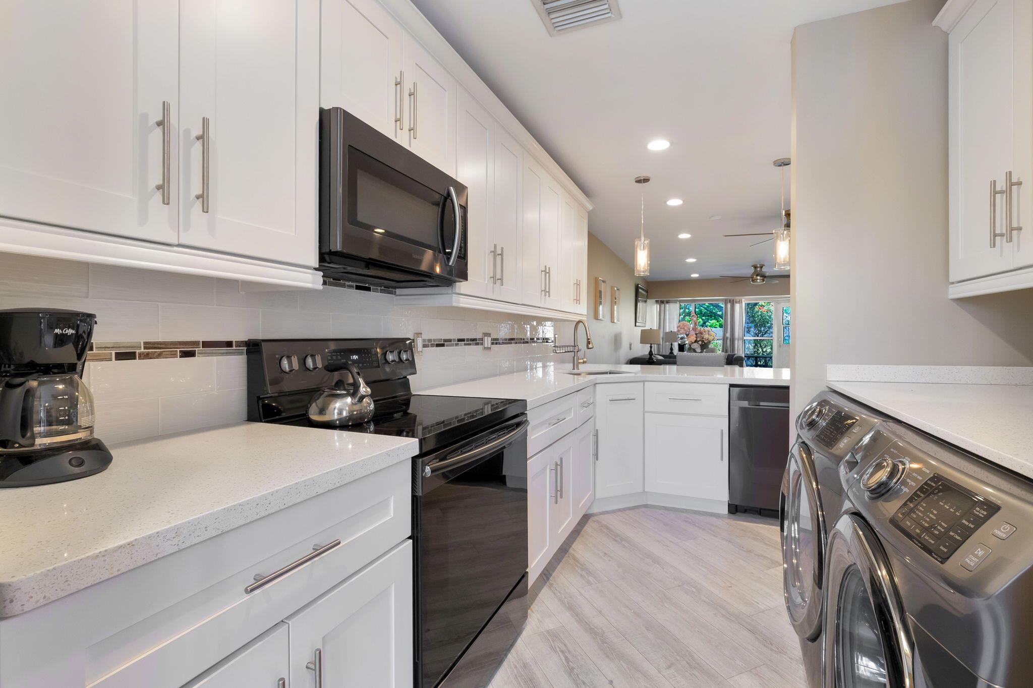 1631 NW 18th Avenue 102