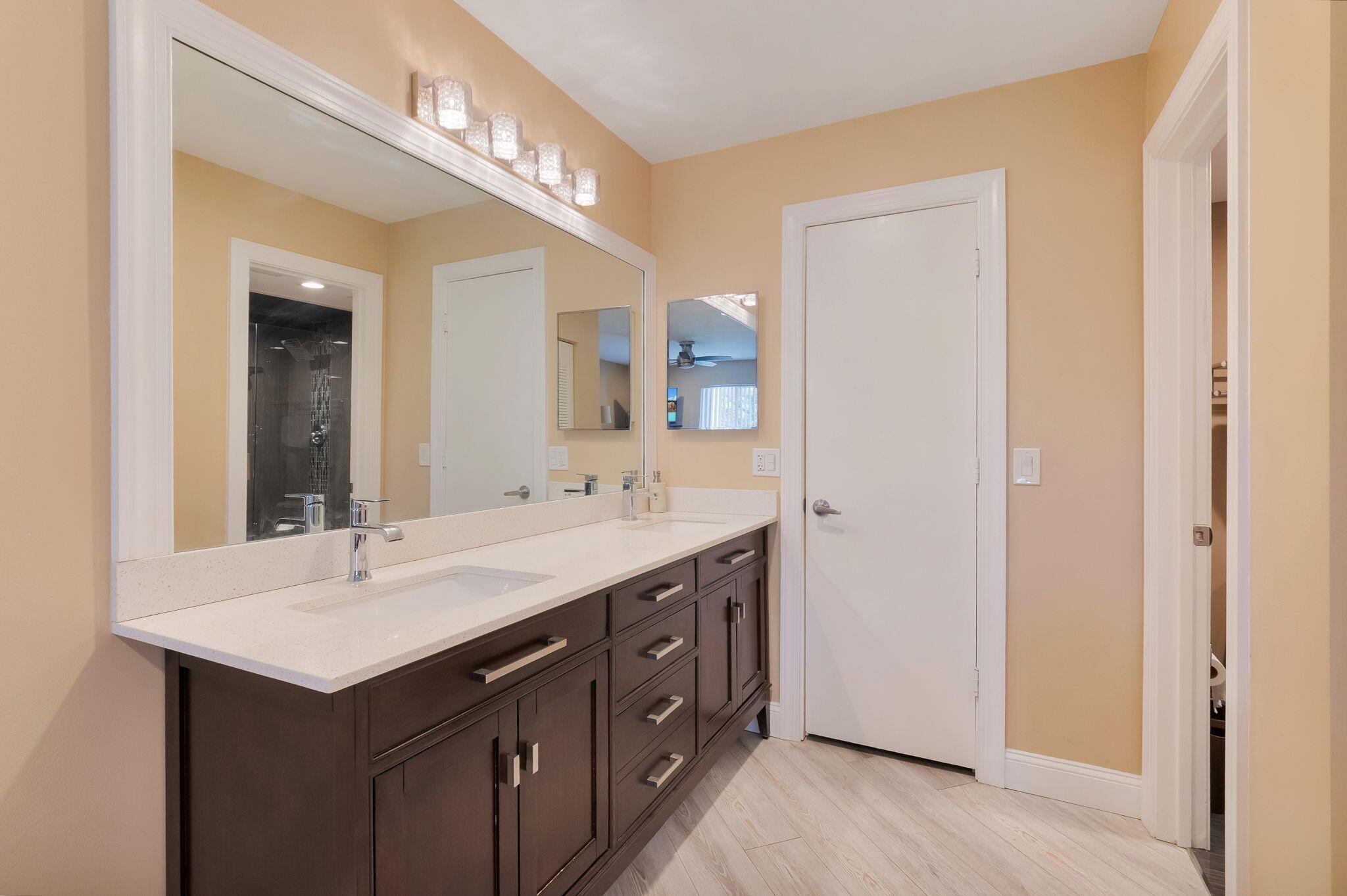 1631 NW 18th Avenue 102