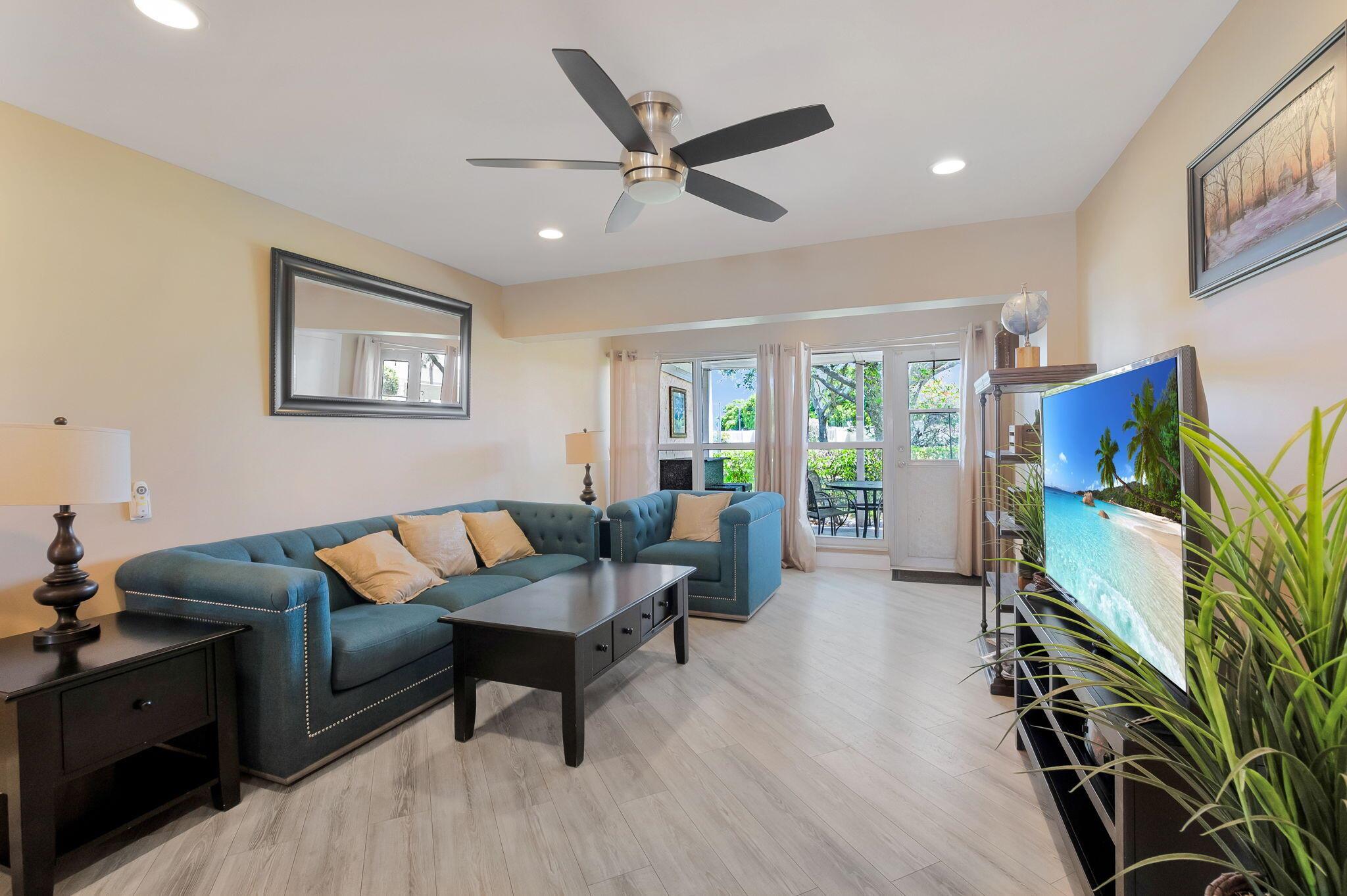 1631 NW 18th Avenue 102