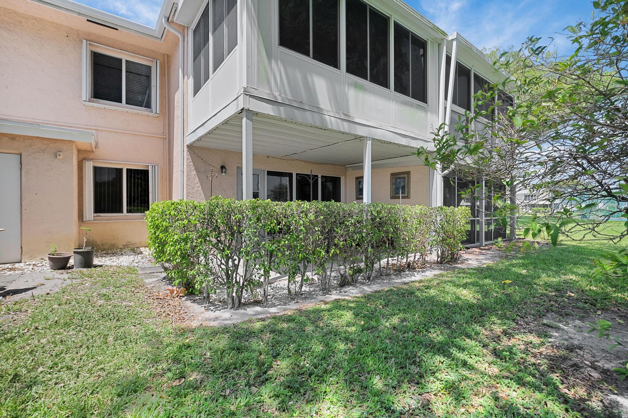 1631 NW 18th Avenue 102