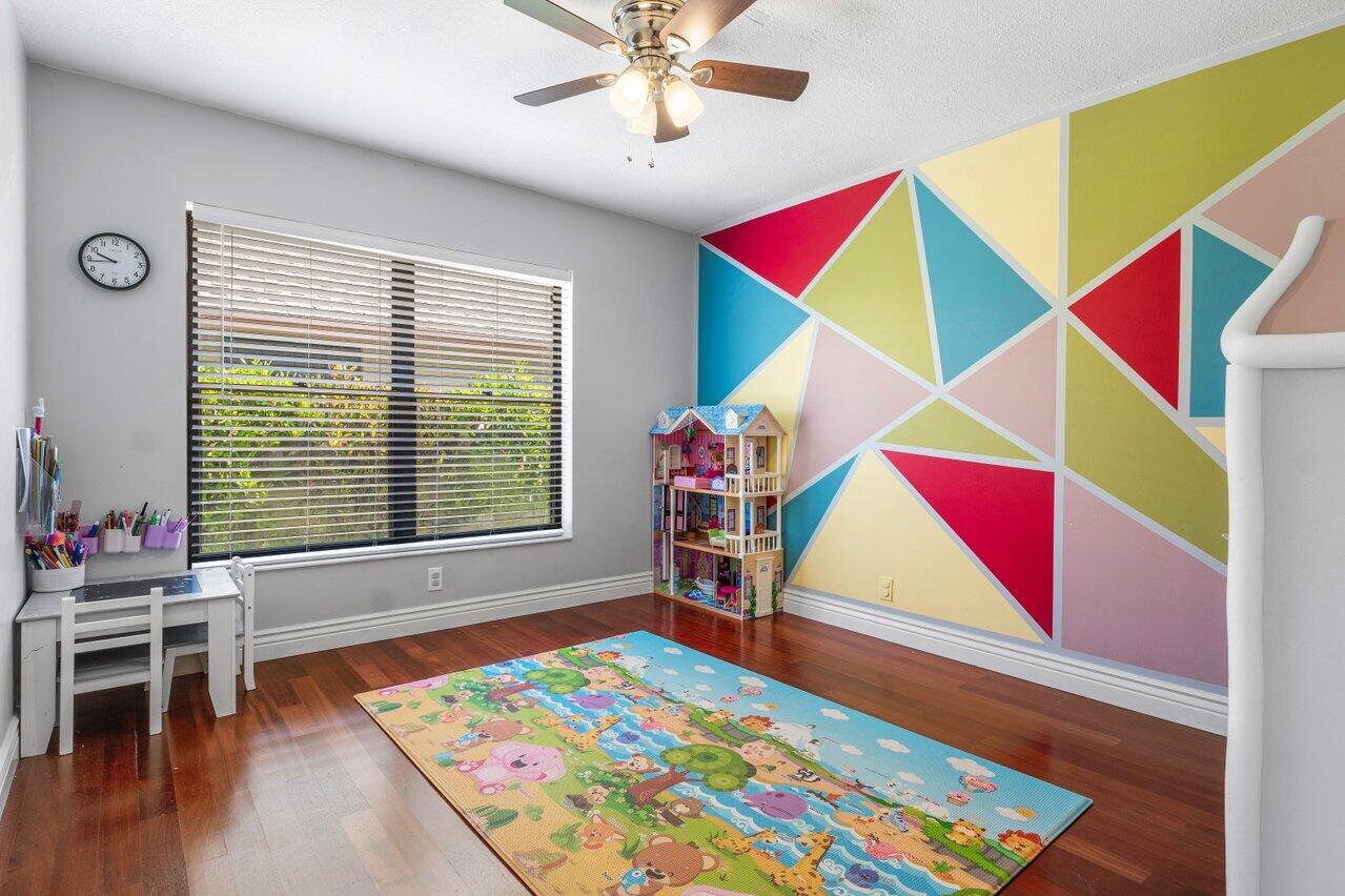 18320 181st Circle S