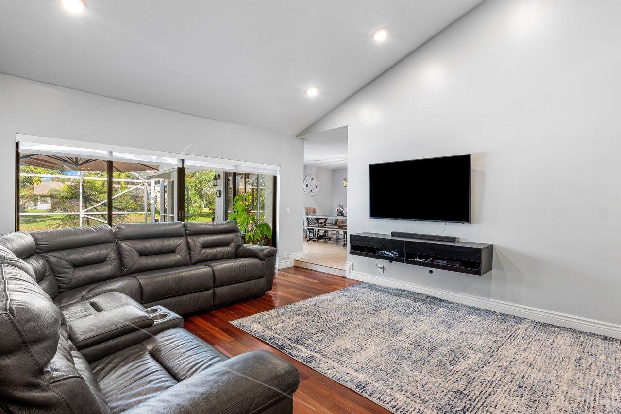 18320 181st Circle S