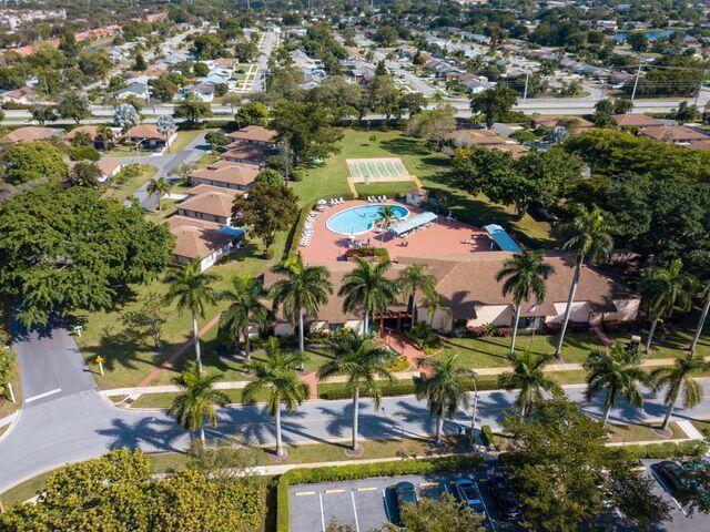 14375 Strathmore Lane 206