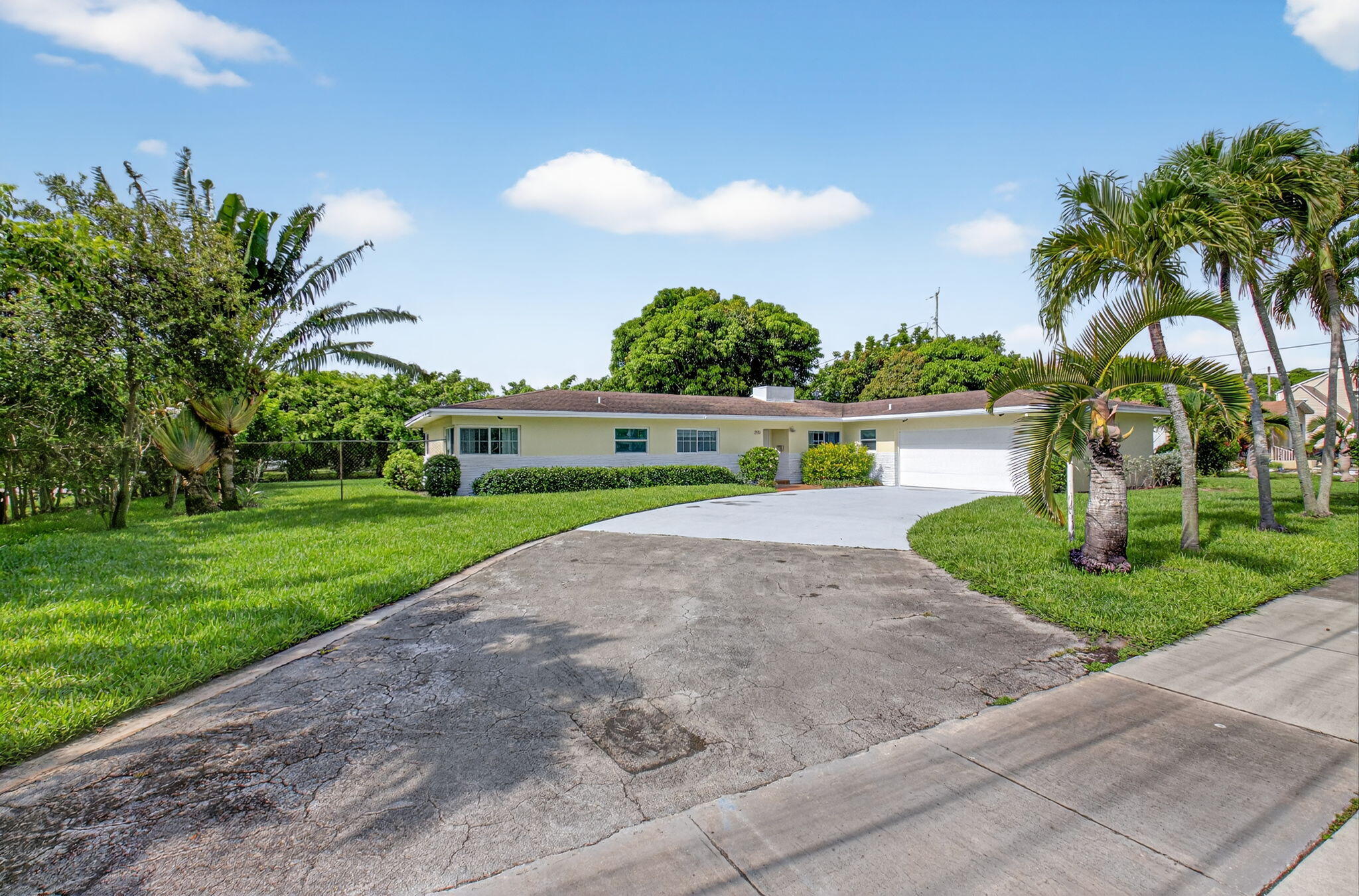200 NW 2nd Street
