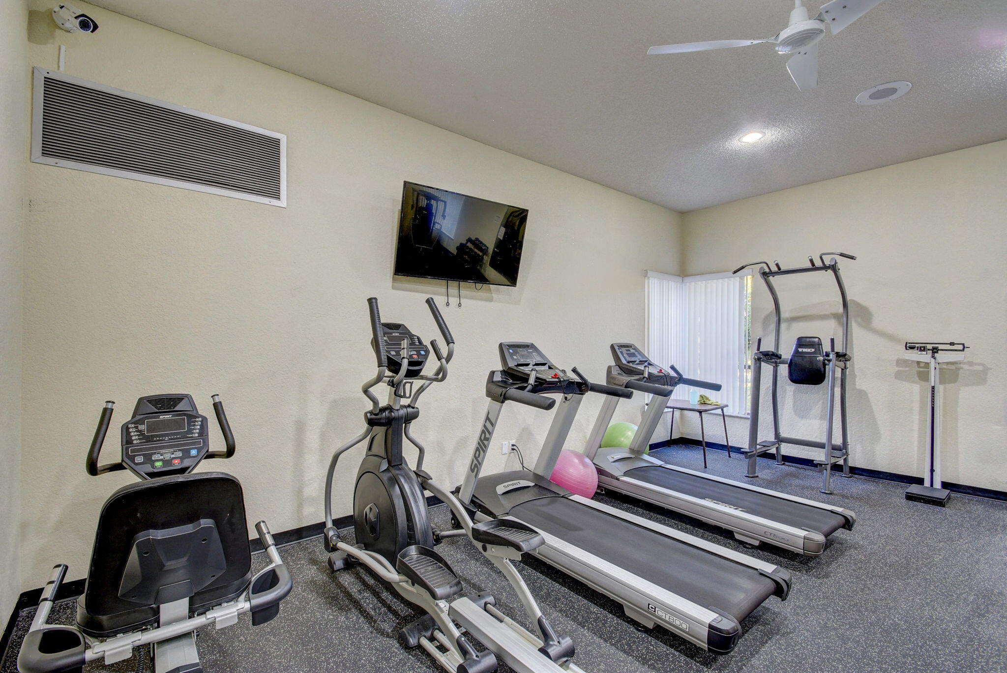 1850 Homewood Boulevard 306