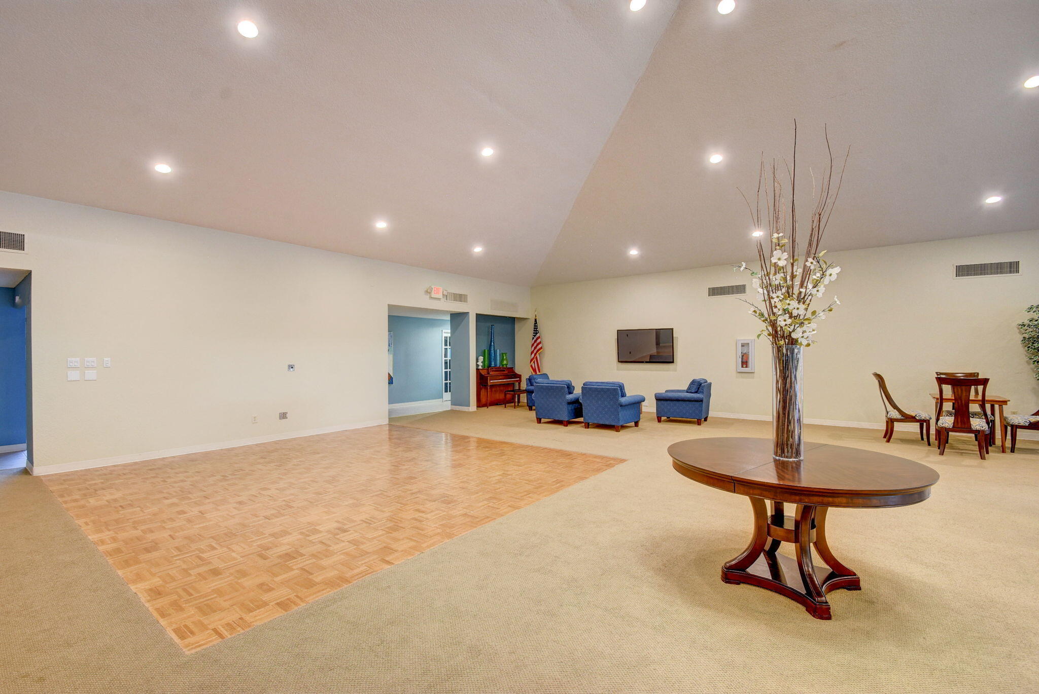 1850 Homewood Boulevard 306