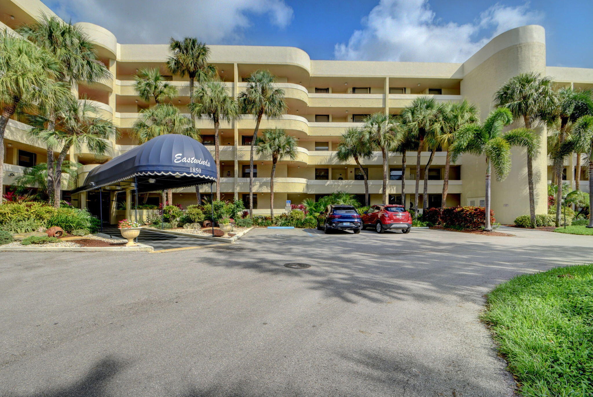 1850 Homewood Boulevard 306